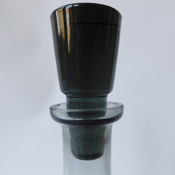 Mid century drinks decanter, smokey grey glass, modernist 1960s 1970s barware - Image 8