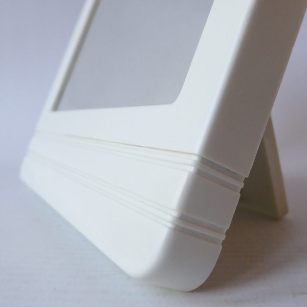 Retro 1970s 1980s small dressing table makeup mirror, white plastic 7", vintage - Image 3