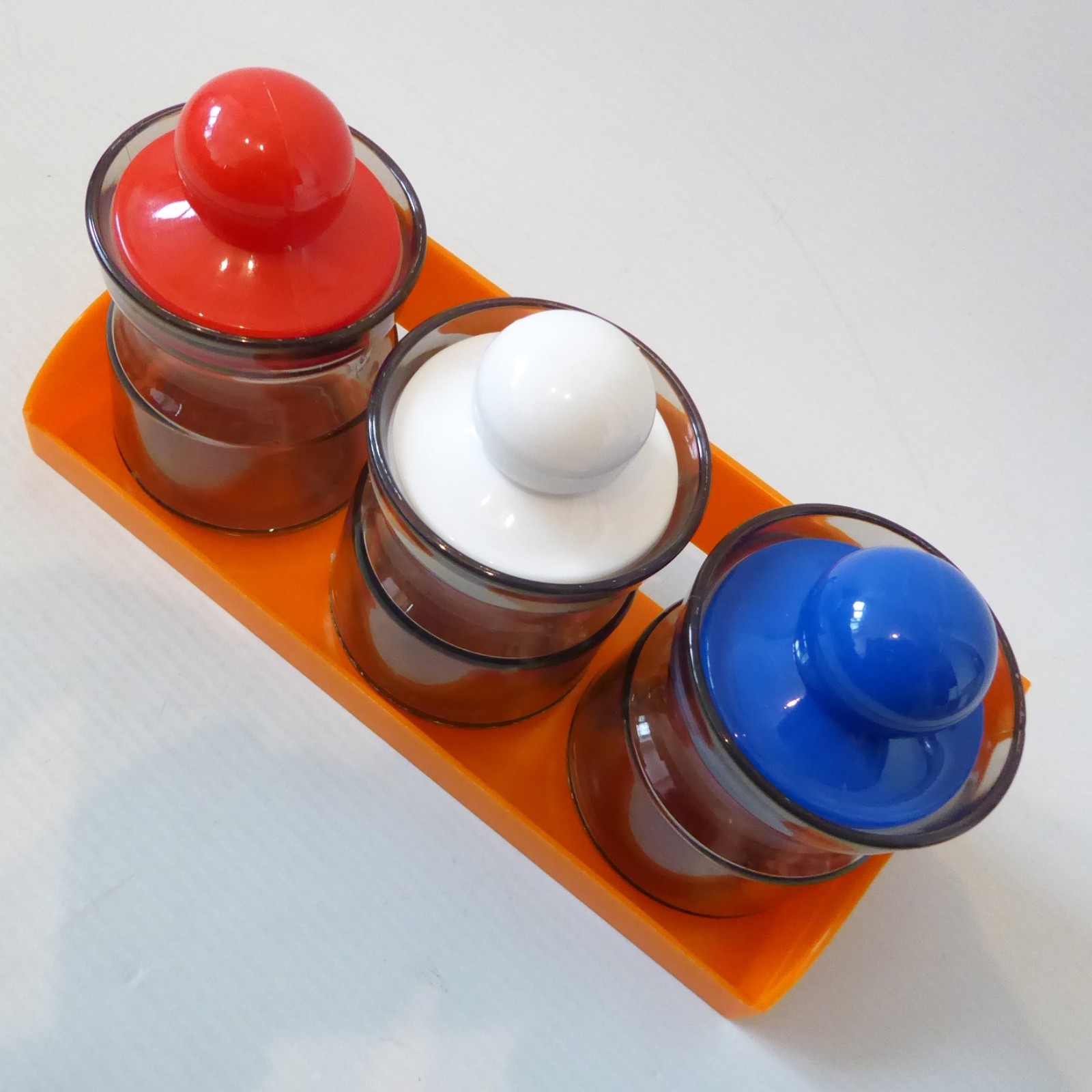 Retro small plastic kitchen pots and orange storage shelf. 1970s jars containers - Image 5