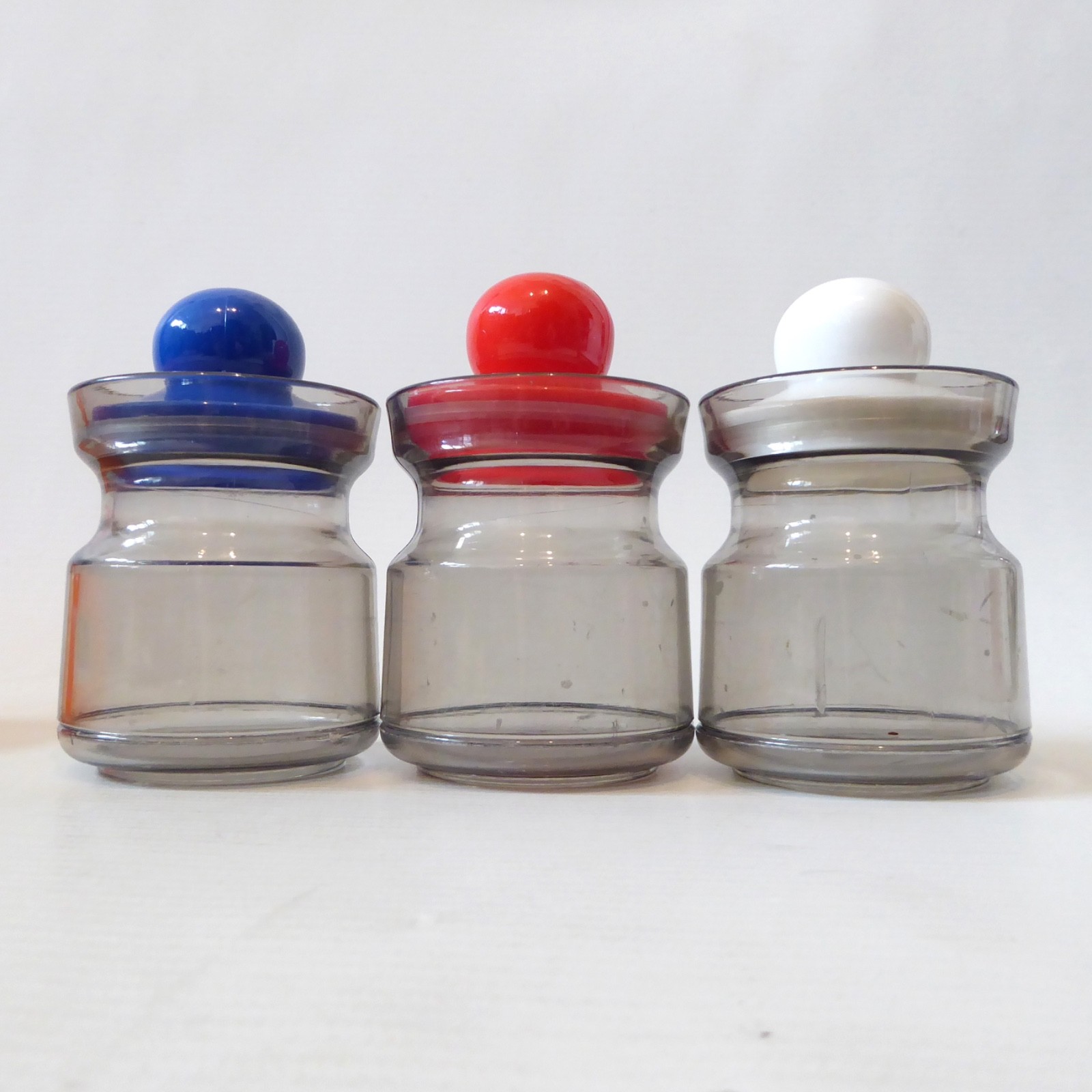 Retro small plastic kitchen pots and orange storage shelf. 1970s jars containers - Image 7