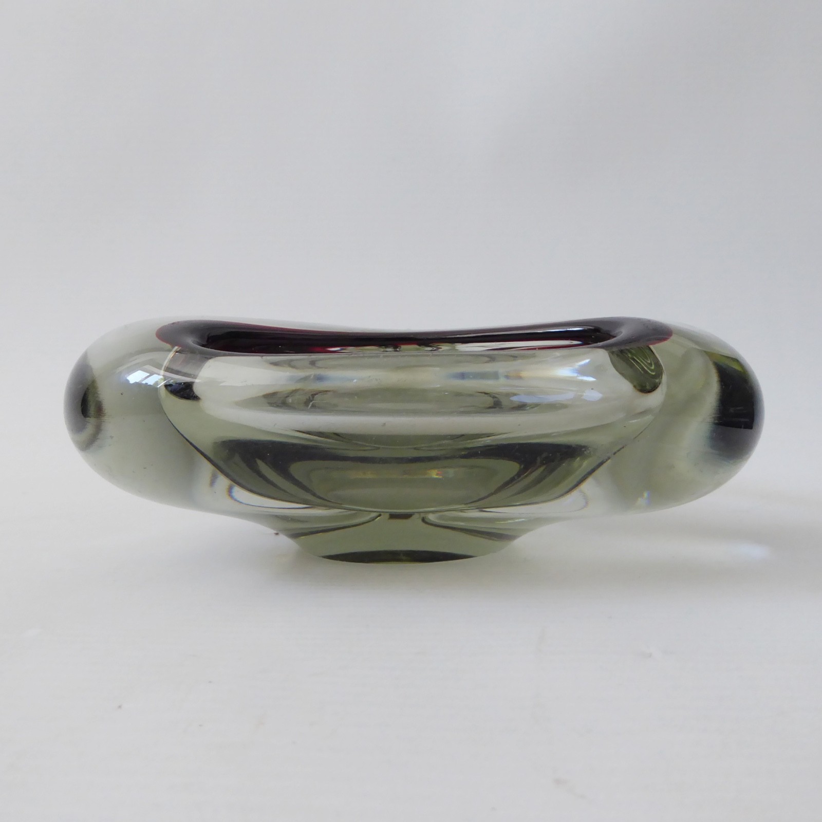 Romanian art glass dish, bowl ashtray. Grey & red vintage retro 70s Murano style - Image 7