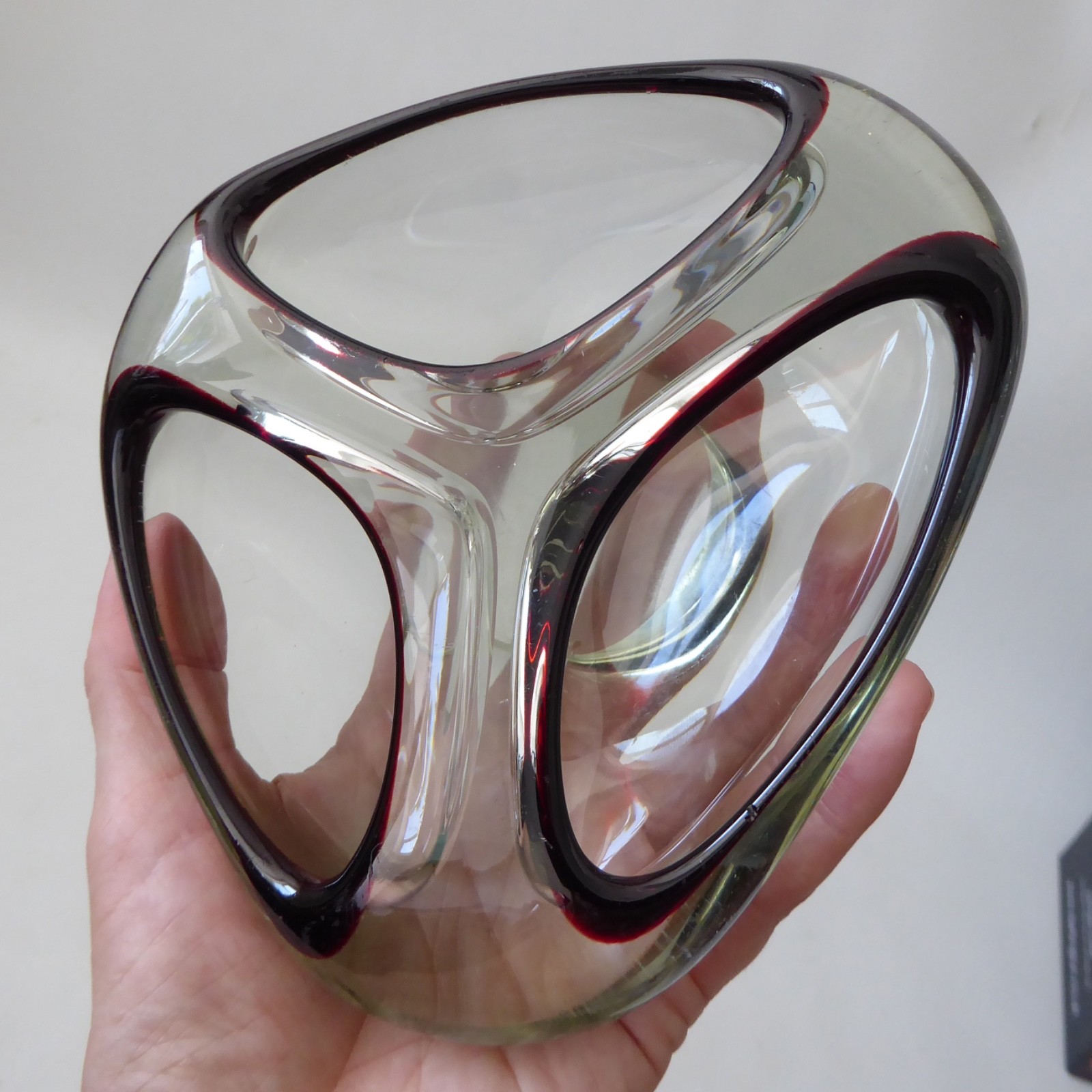 Romanian art glass dish, bowl ashtray. Grey & red vintage retro 70s Murano style - Image 9