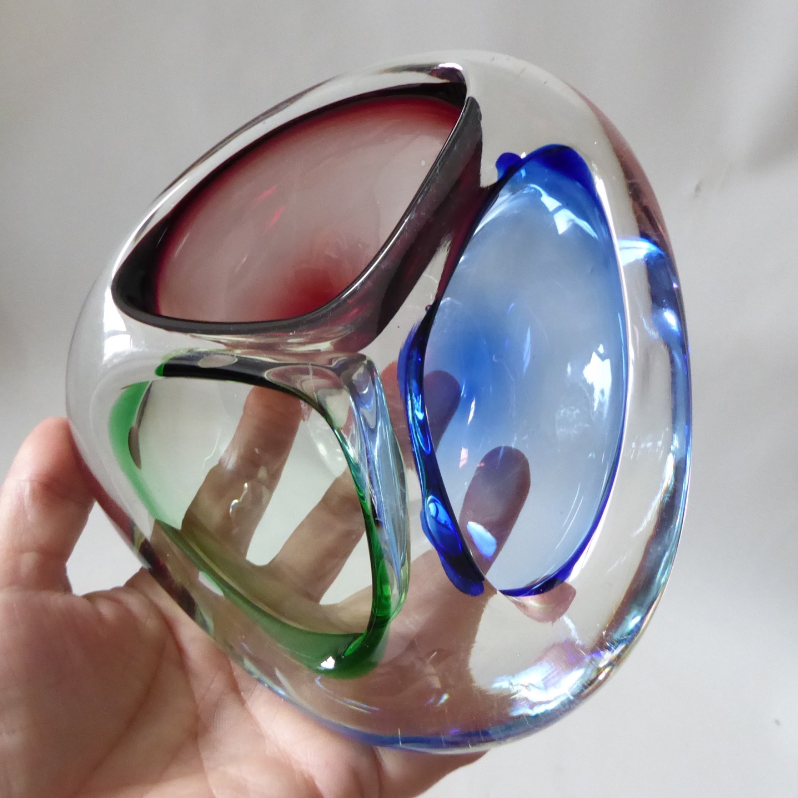 Romanian art glass dish, tri bowl ashtray. Red blue vintage retro, Murano style - Image 7