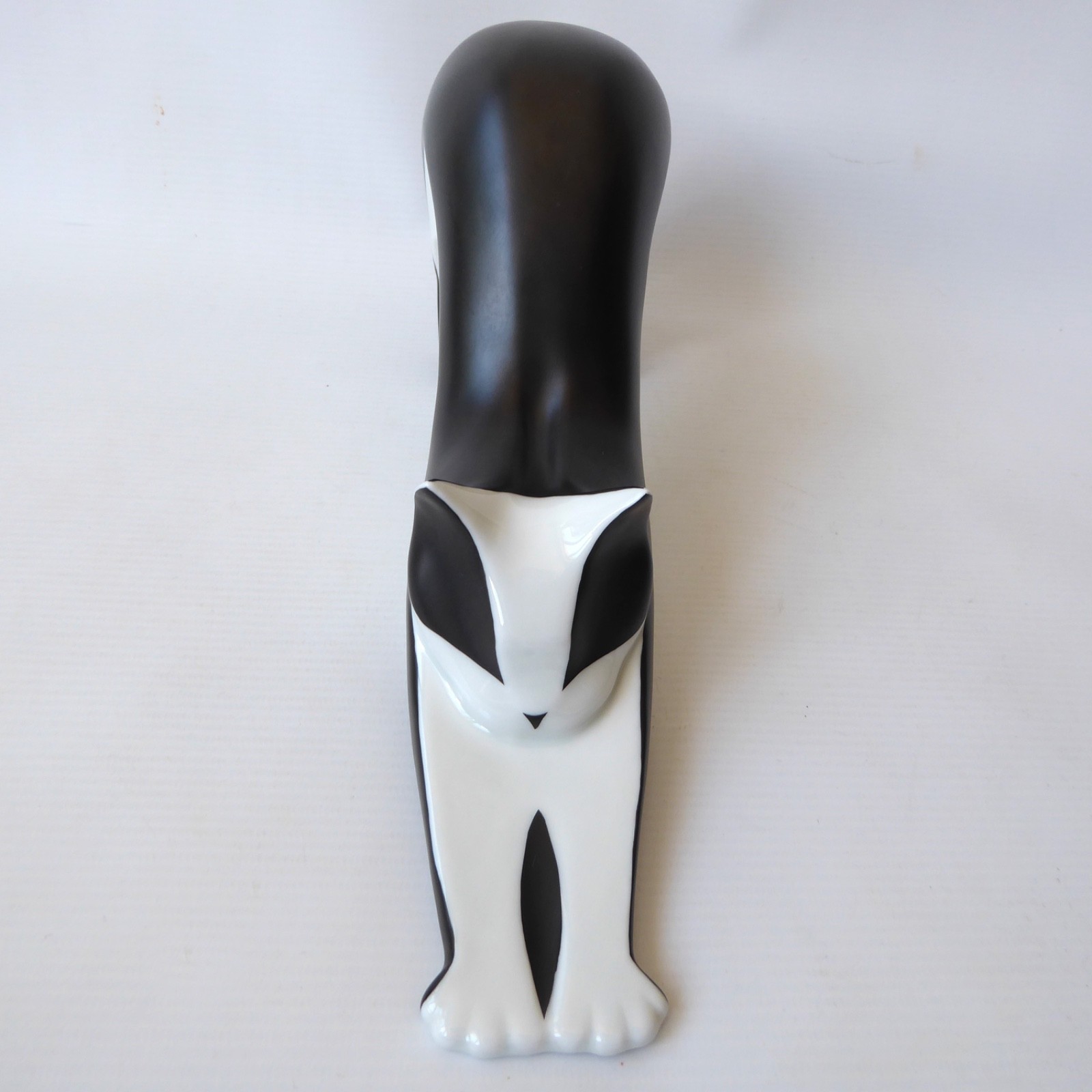 Royal Dux large stretching black cat 24501 mid century modernist Bohemian Koruka - Image 5
