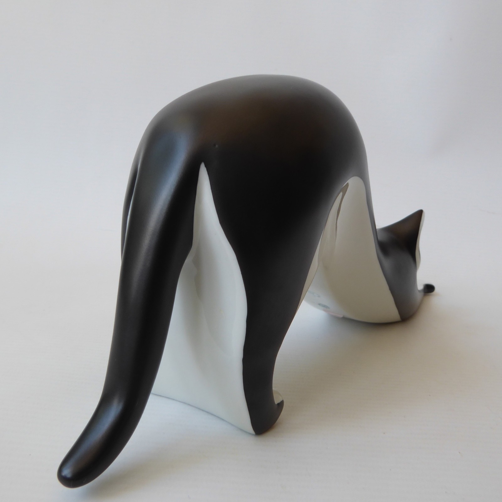Royal Dux large stretching black cat 24501 mid century modernist Bohemian Koruka - Image 10