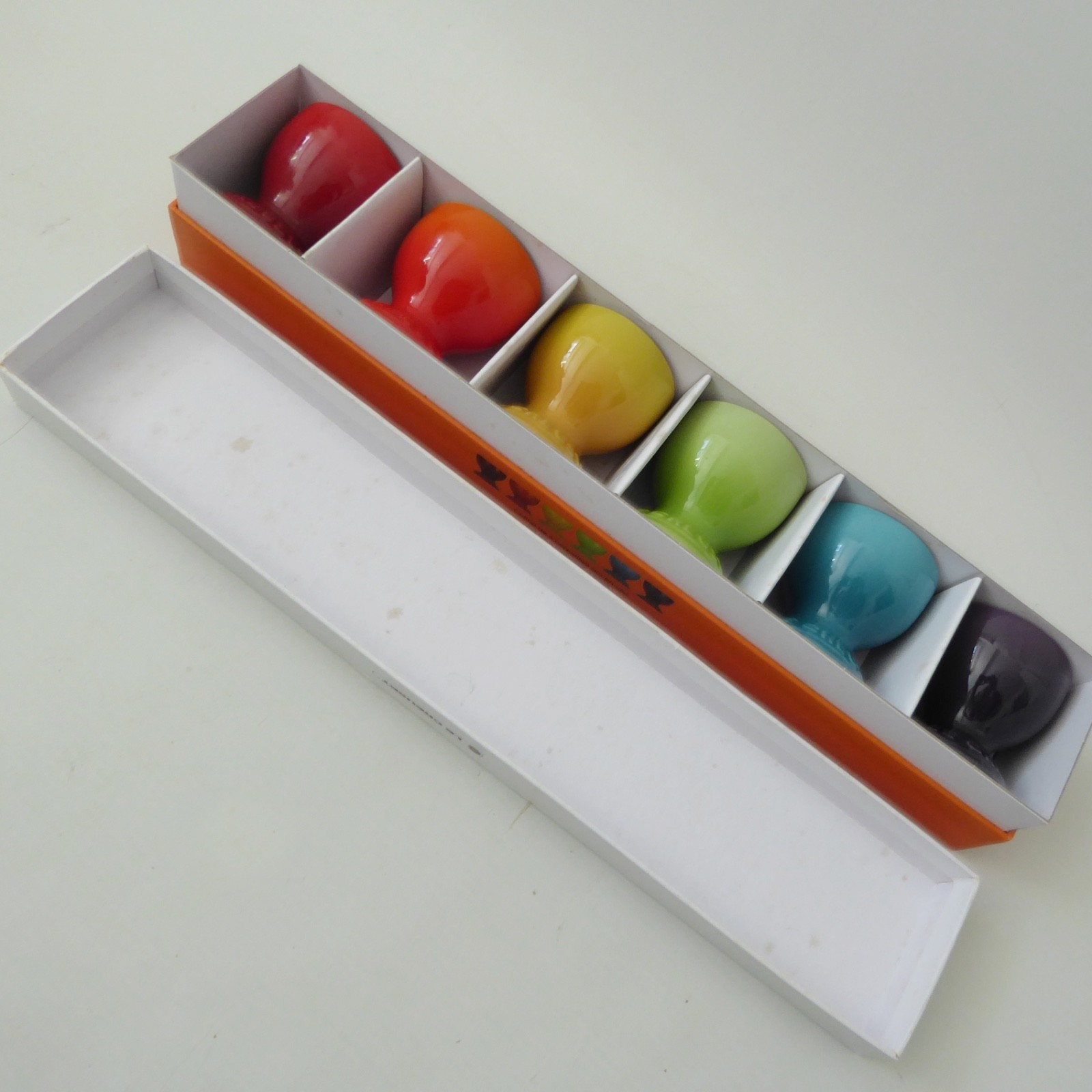 Set of 6 boxed Le Creuset Rainbow ceramic stoneware footed egg cups. Multicolour - Image 3