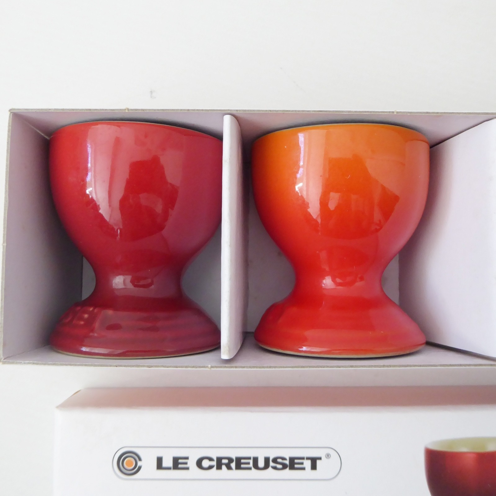 Set of 6 boxed Le Creuset Rainbow ceramic stoneware footed egg cups. Multicolour - Image 5