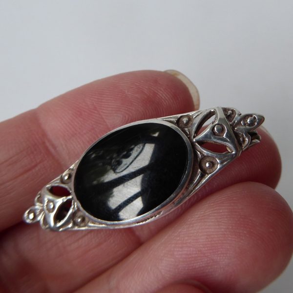 Sterling silver 925 brooch & black oval onyx gemstone, vintage/antique mourning - Image 9