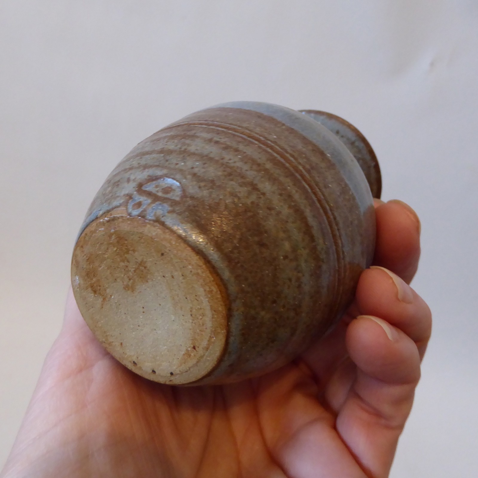 Studio Pottery small vase, signed vintage handmade stoneware clay, brown & blue - Image 10