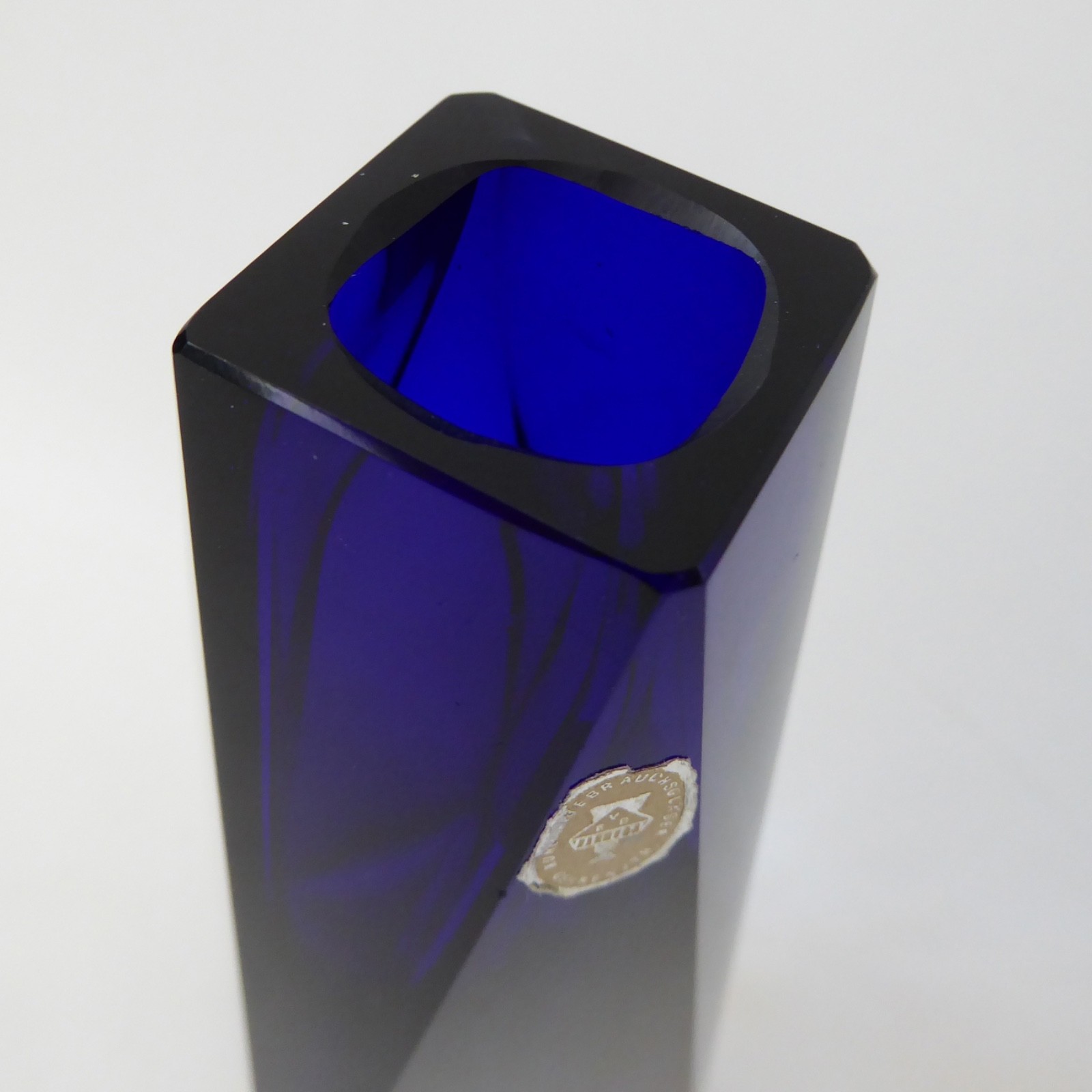 VEB Kunstglas art glass blue faceted block vase, vintage East German GDR 1970s - Image 7