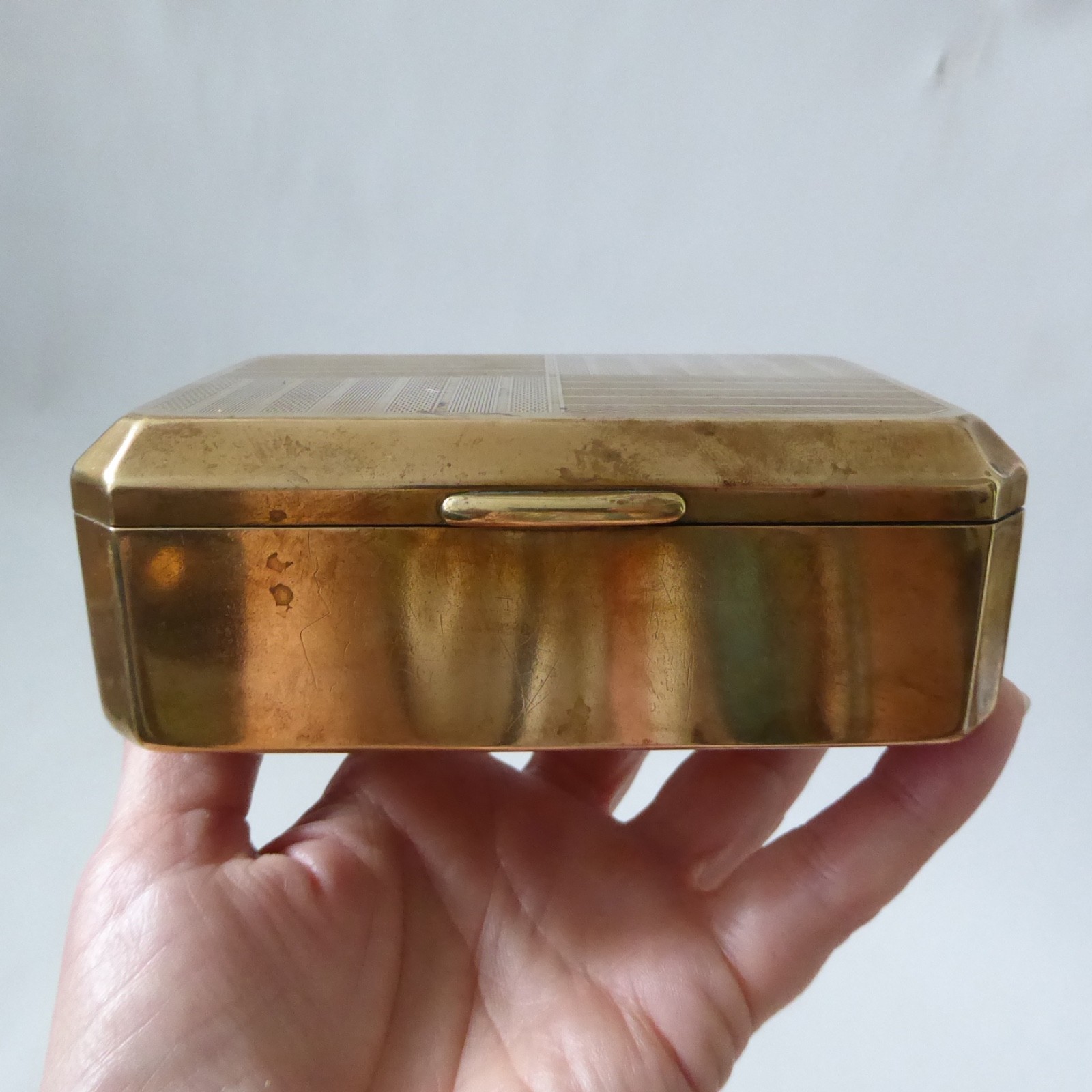 Vintage Marcovitch Black & White Cigarettes box tin, Art Deco 30s/40s brass - Image 11