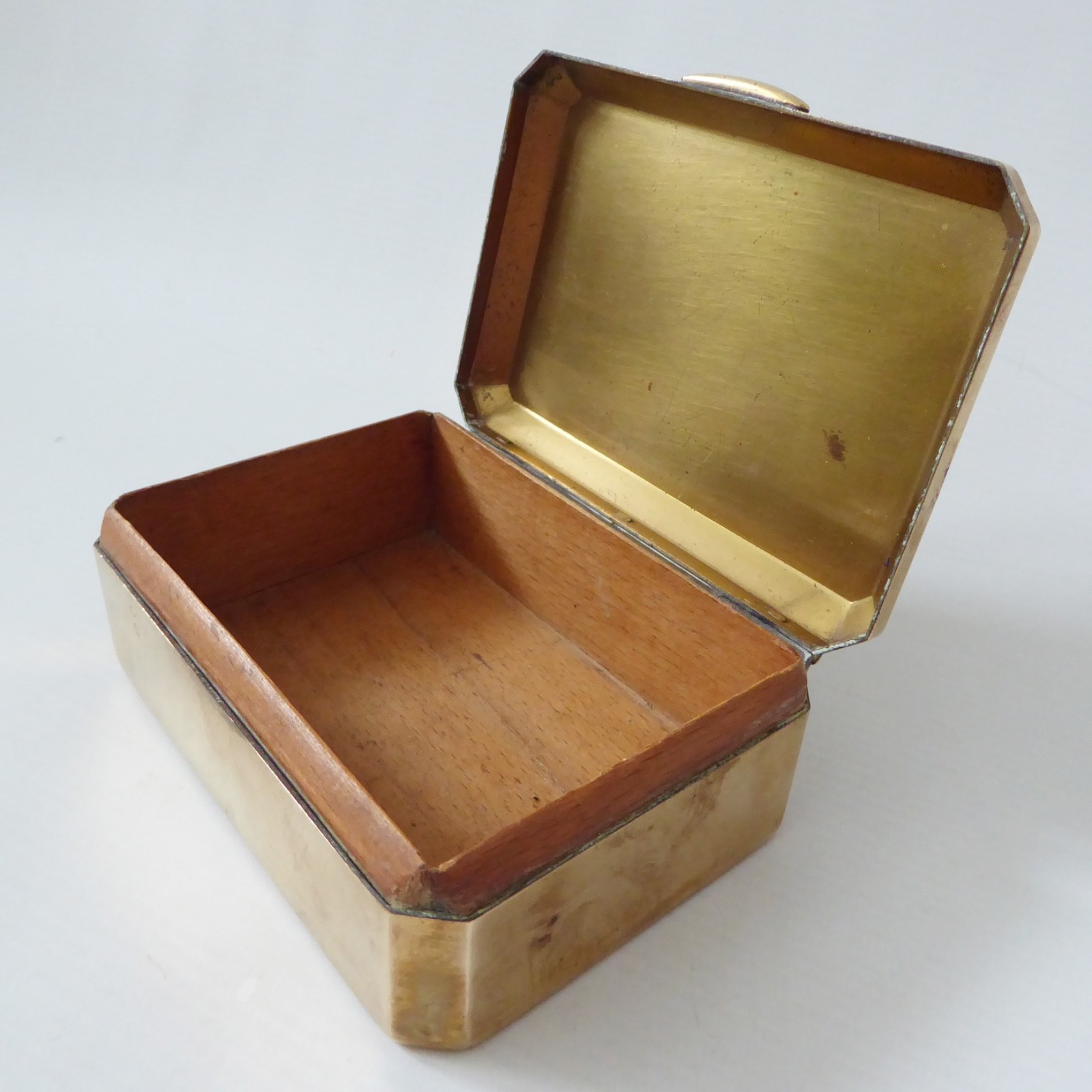Vintage Marcovitch Black & White Cigarettes box tin, Art Deco 30s/40s brass - Image 12