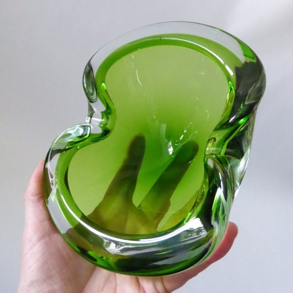 Vintage Murano big art glass bowl. Lime green cased dish, 1960s 1970s MCM retro - Image 9