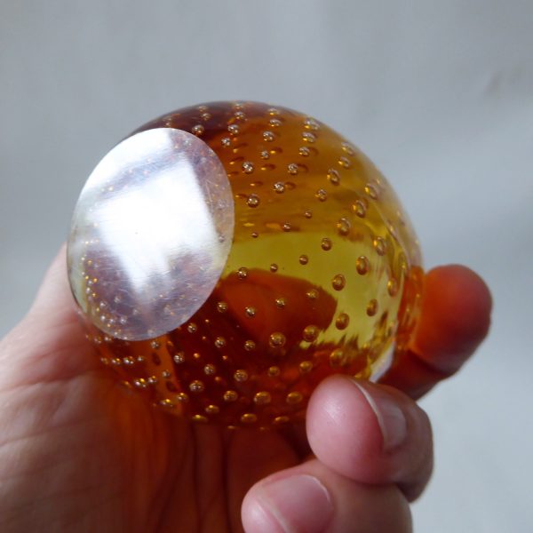 Vintage controlled bubble scalloped rim art glass vase, small amber pot, retro - Image 8
