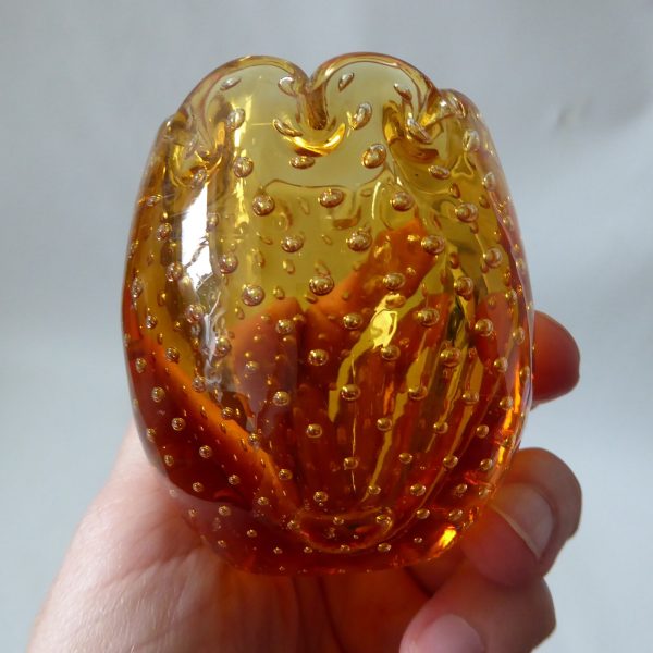 Vintage controlled bubble scalloped rim art glass vase, small amber pot, retro - Image 9