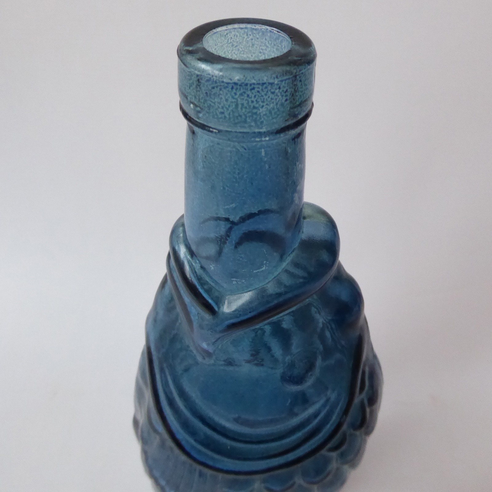 Vintage glass fish shaped wine bottle, decanter, ornamental dusky blue retro 13" - Image 9