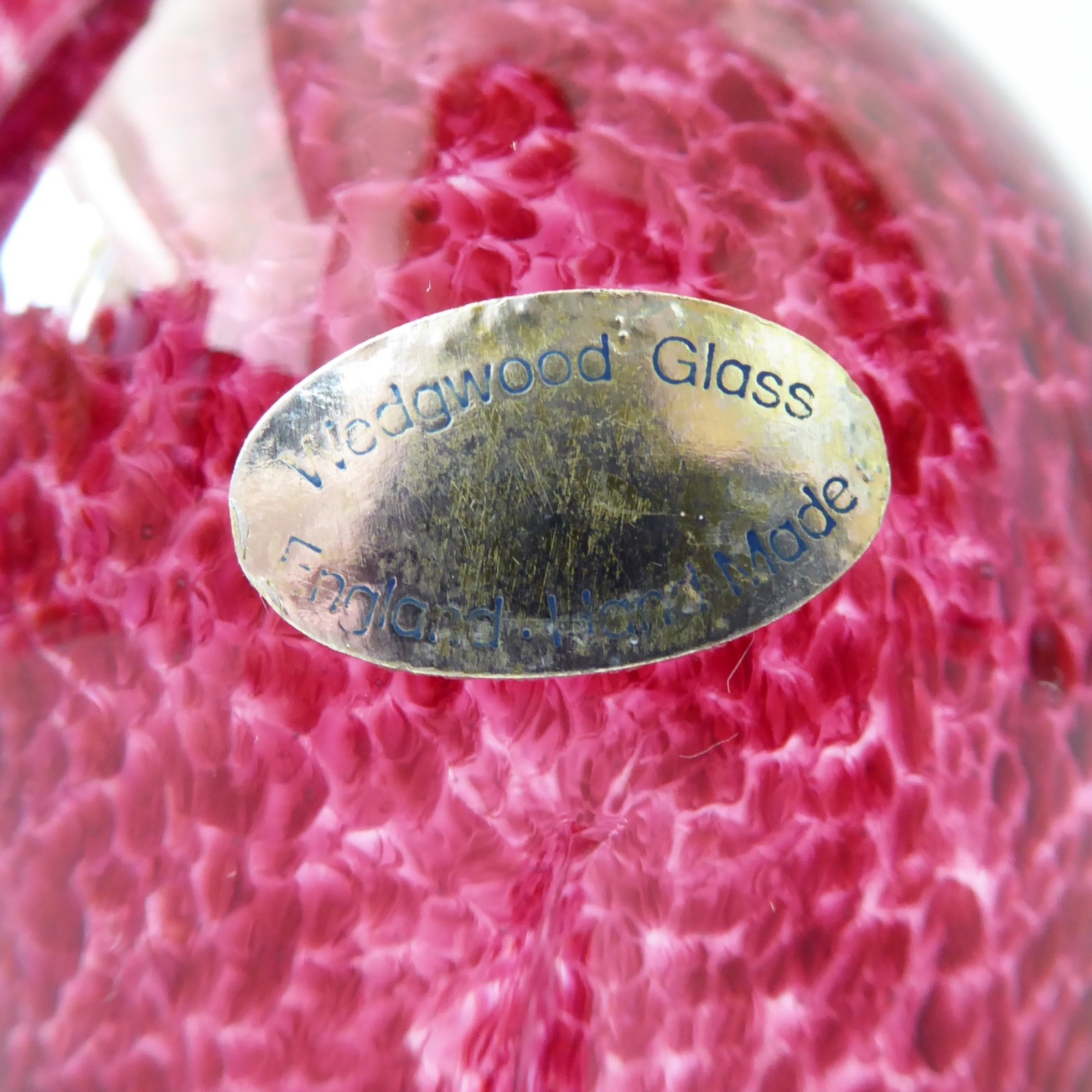 Wedgwood speckled pink art glass elephant paperweight ornament RSW405, vintage - Image 3