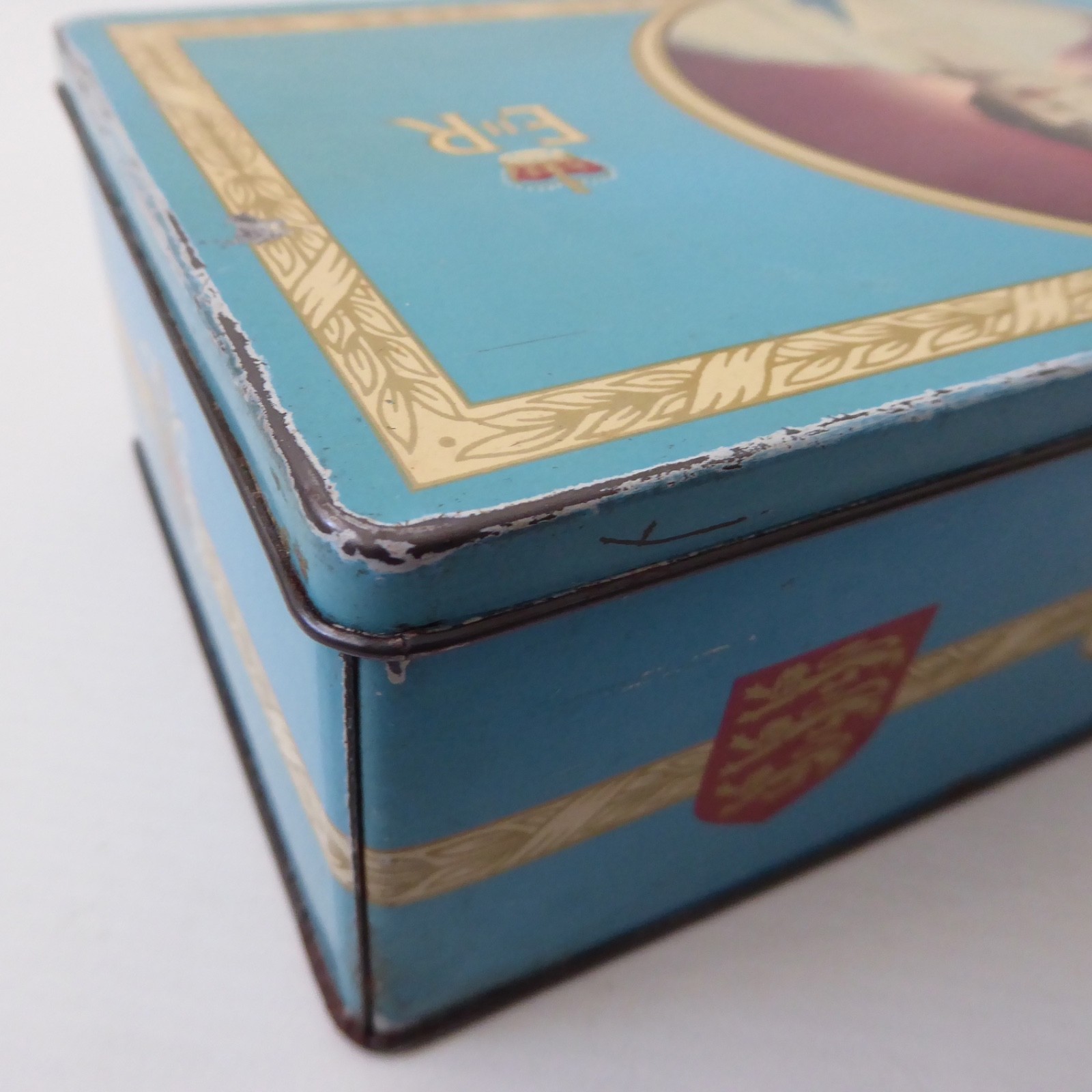 1953 HM Queen Elizabeth 11 Coronation Biscuit Tin, Meredith & Drew ltd, Vintage - Image 15
