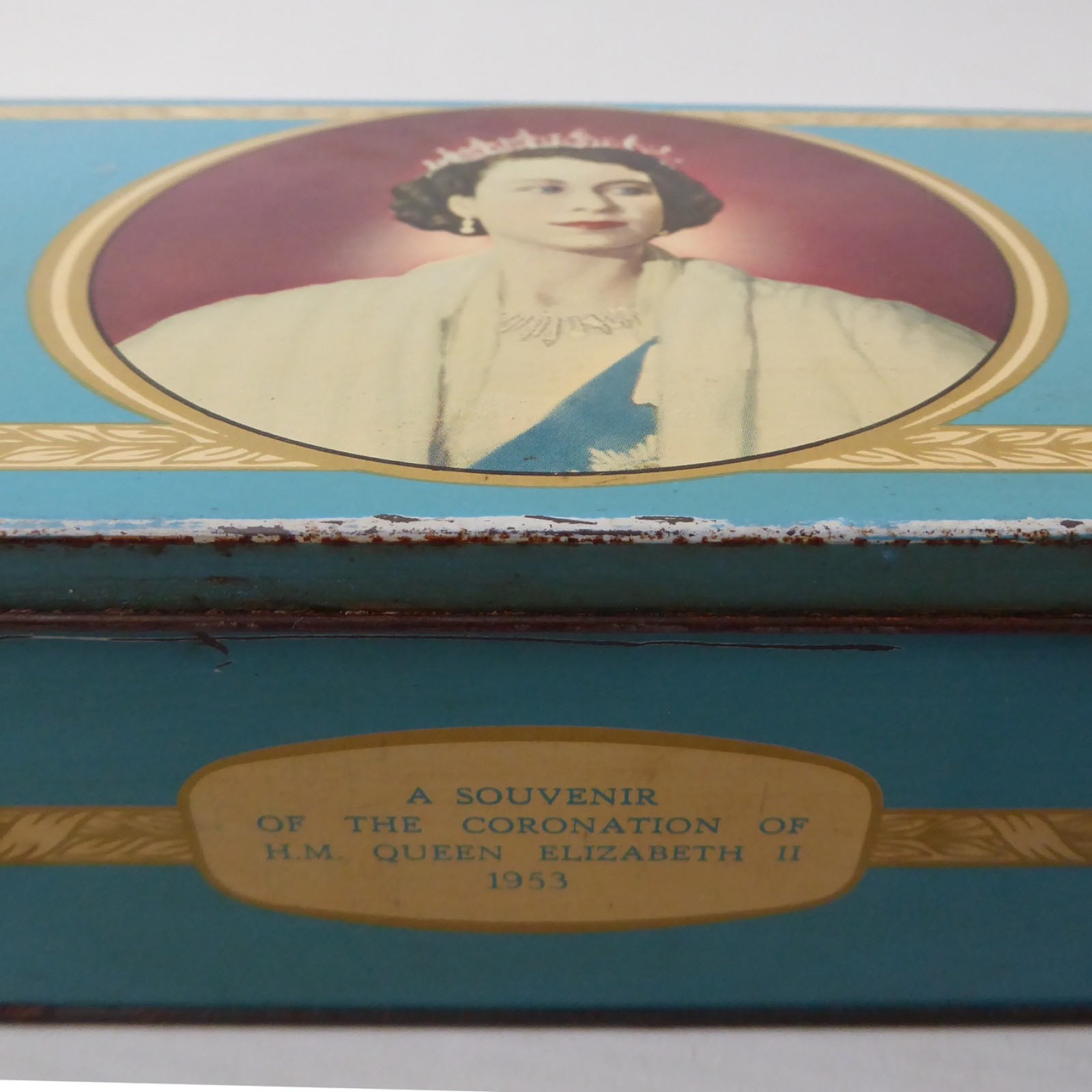 1953 HM Queen Elizabeth 11 Coronation Biscuit Tin, Meredith & Drew ltd, Vintage - Image 4