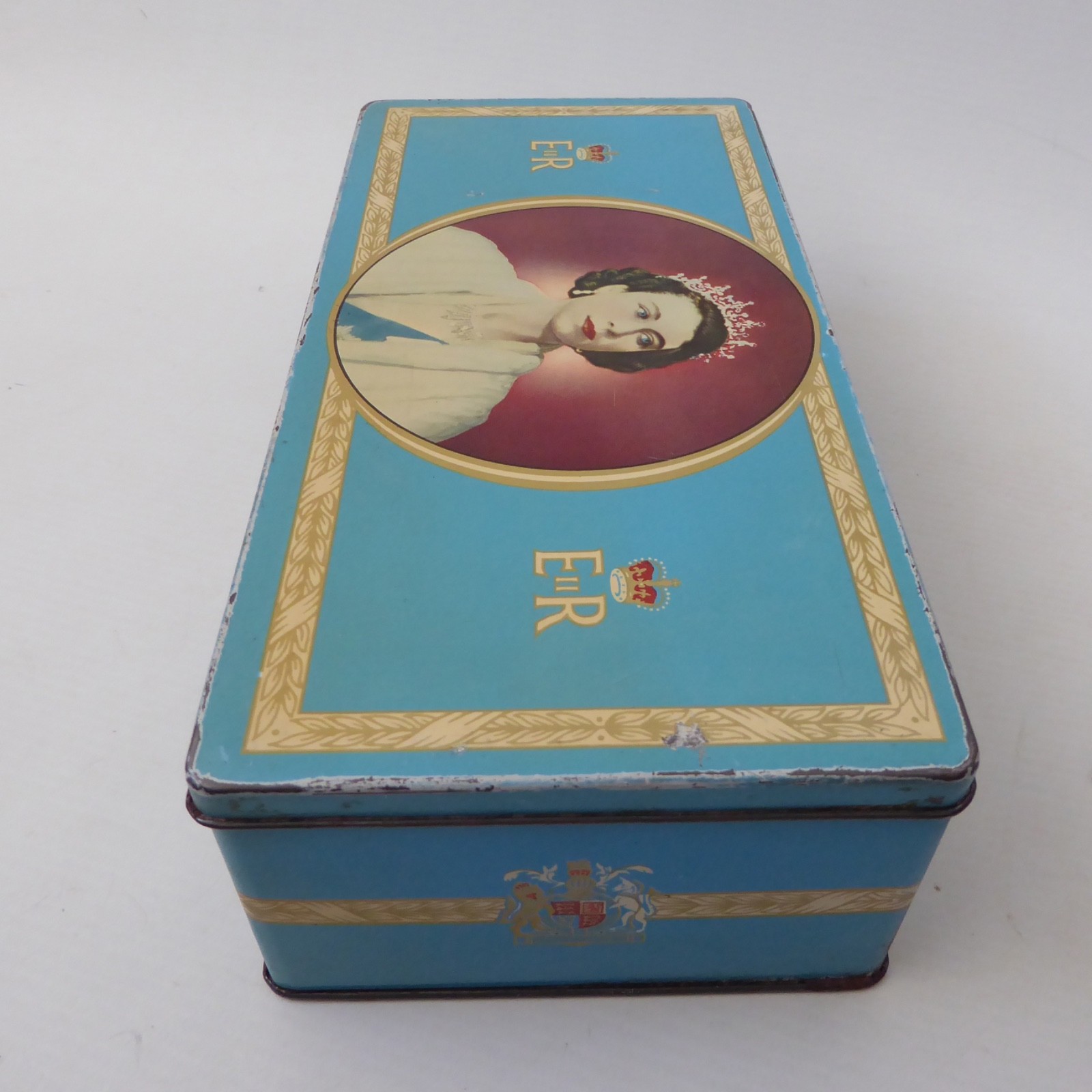 1953 HM Queen Elizabeth 11 Coronation Biscuit Tin, Meredith & Drew ltd, Vintage - Image 5