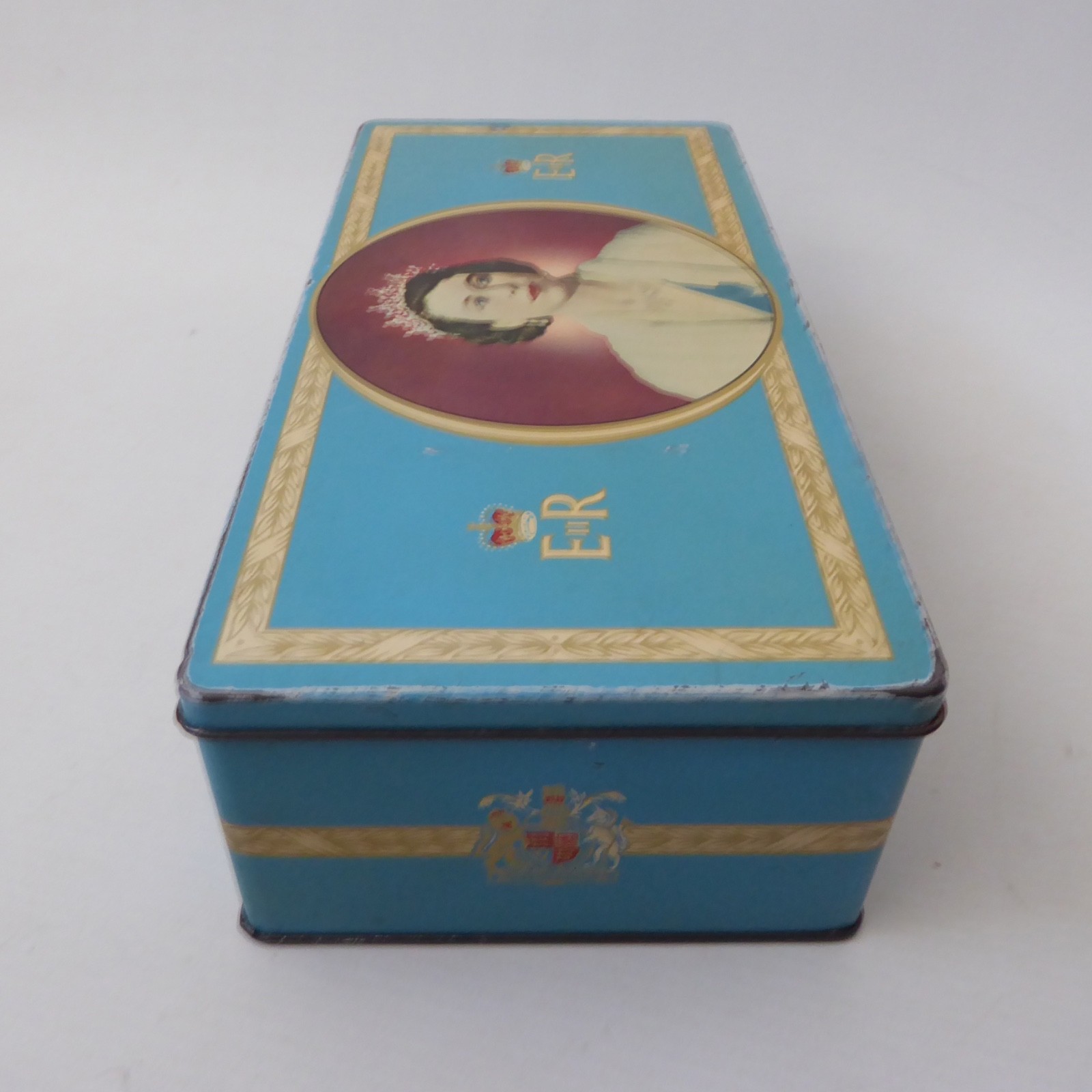 1953 HM Queen Elizabeth 11 Coronation Biscuit Tin, Meredith & Drew ltd, Vintage - Image 7