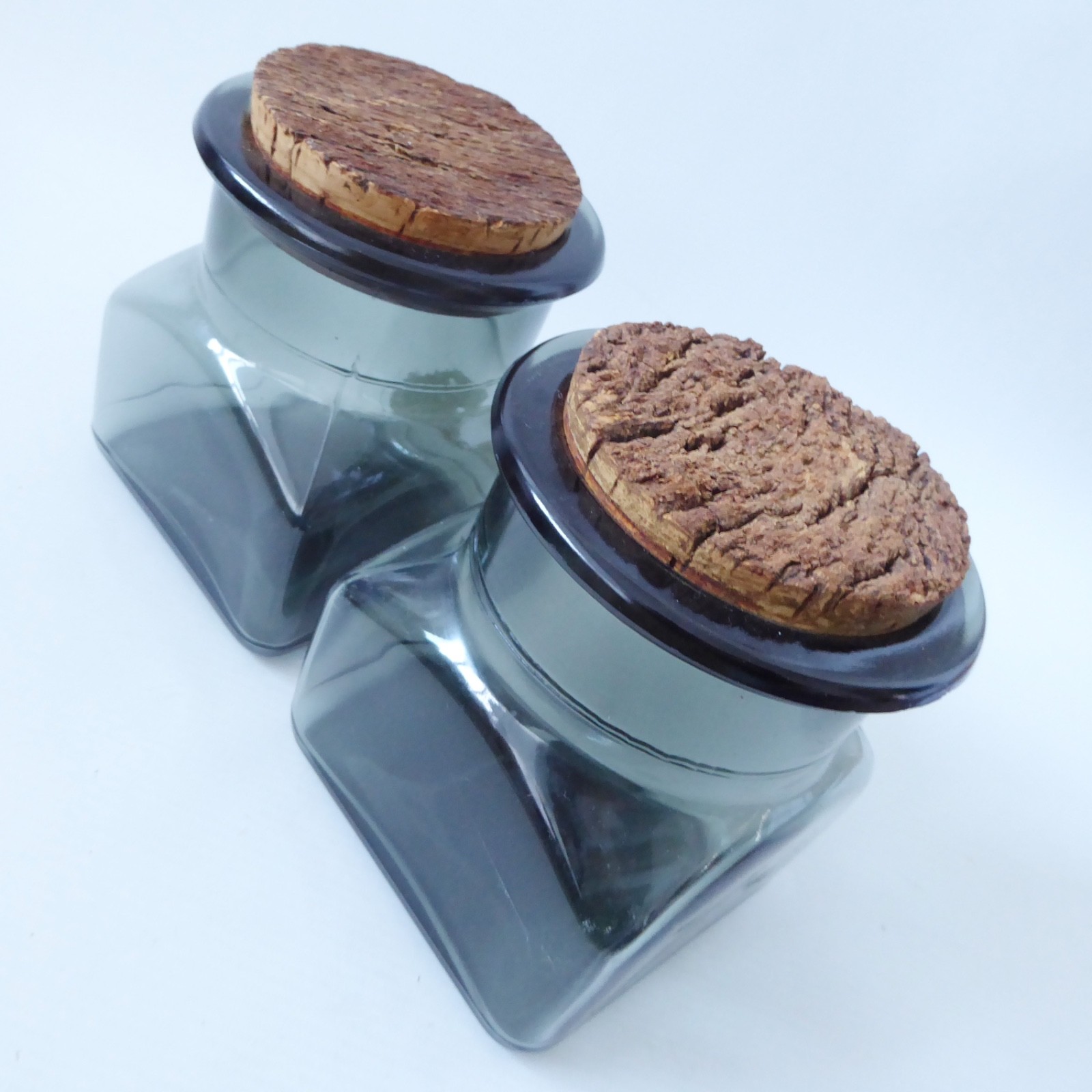 1970s square grey smoke glass 2x storage canister jars, retro vintage, cork tops - Image 7