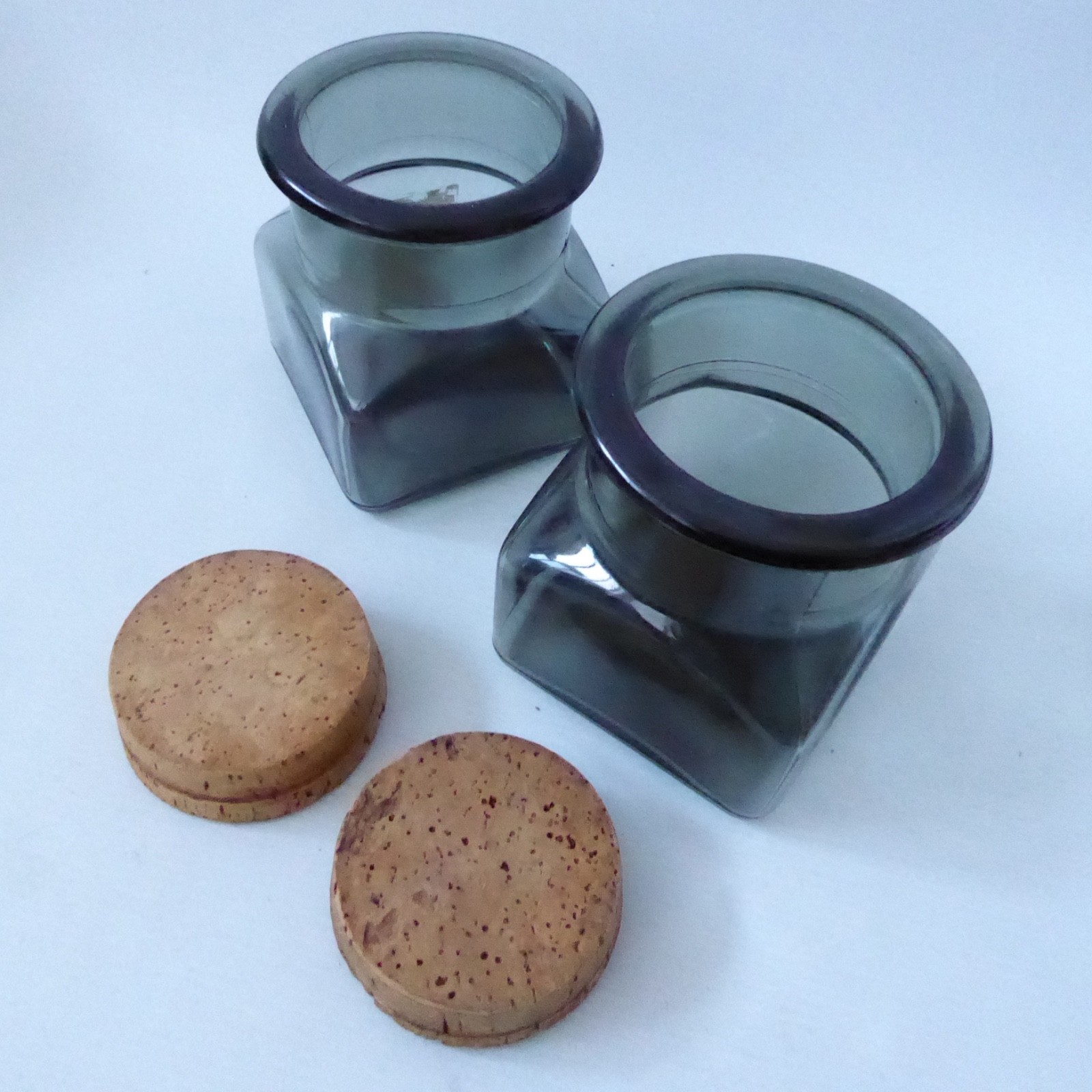 1970s square grey smoke glass 2x storage canister jars, retro vintage, cork tops - Image 8