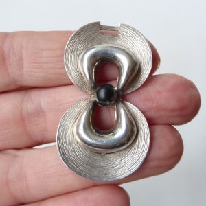 1973 sterling silver 925 hallmarked pendant for necklace. Brutalist modernist
