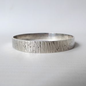 31g Silver round bangle bracelet. Vintage brutalist retro modernist Sterling 925