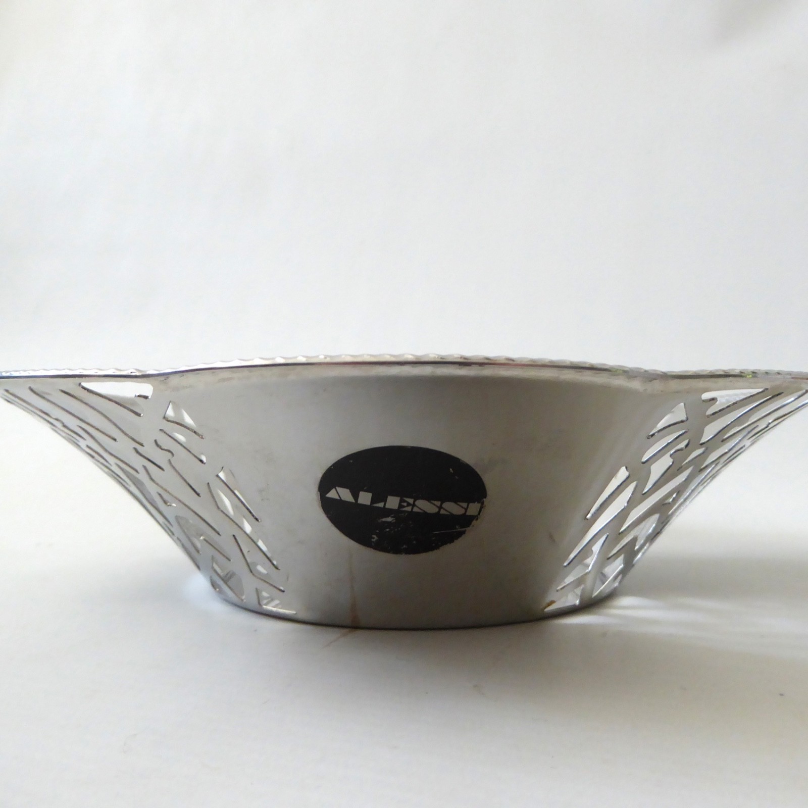 Alessi pierced basket bowl. Vintage design 18/10 inox stainless steel. Italy - Image 6