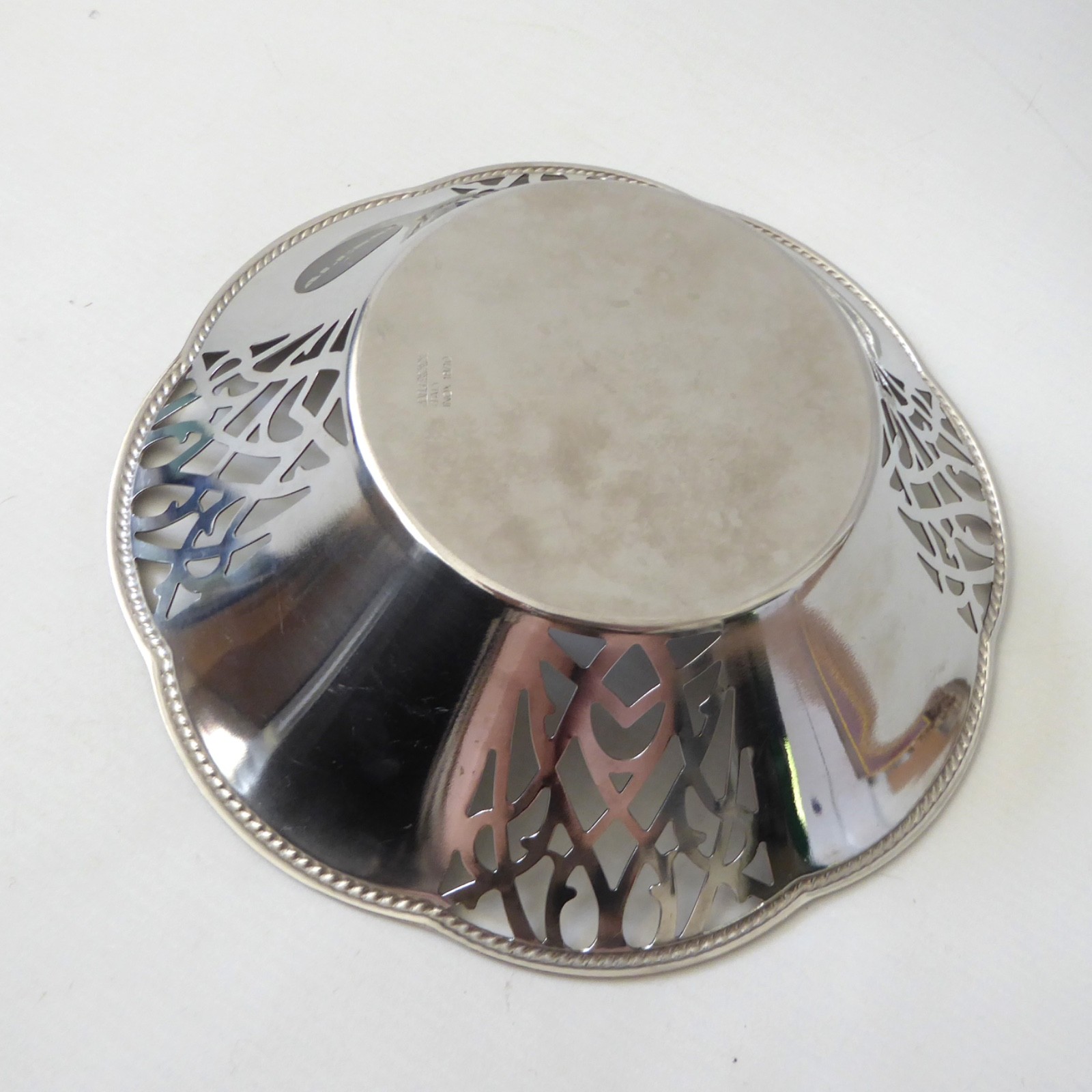 Alessi pierced basket bowl. Vintage design 18/10 inox stainless steel. Italy - Image 10