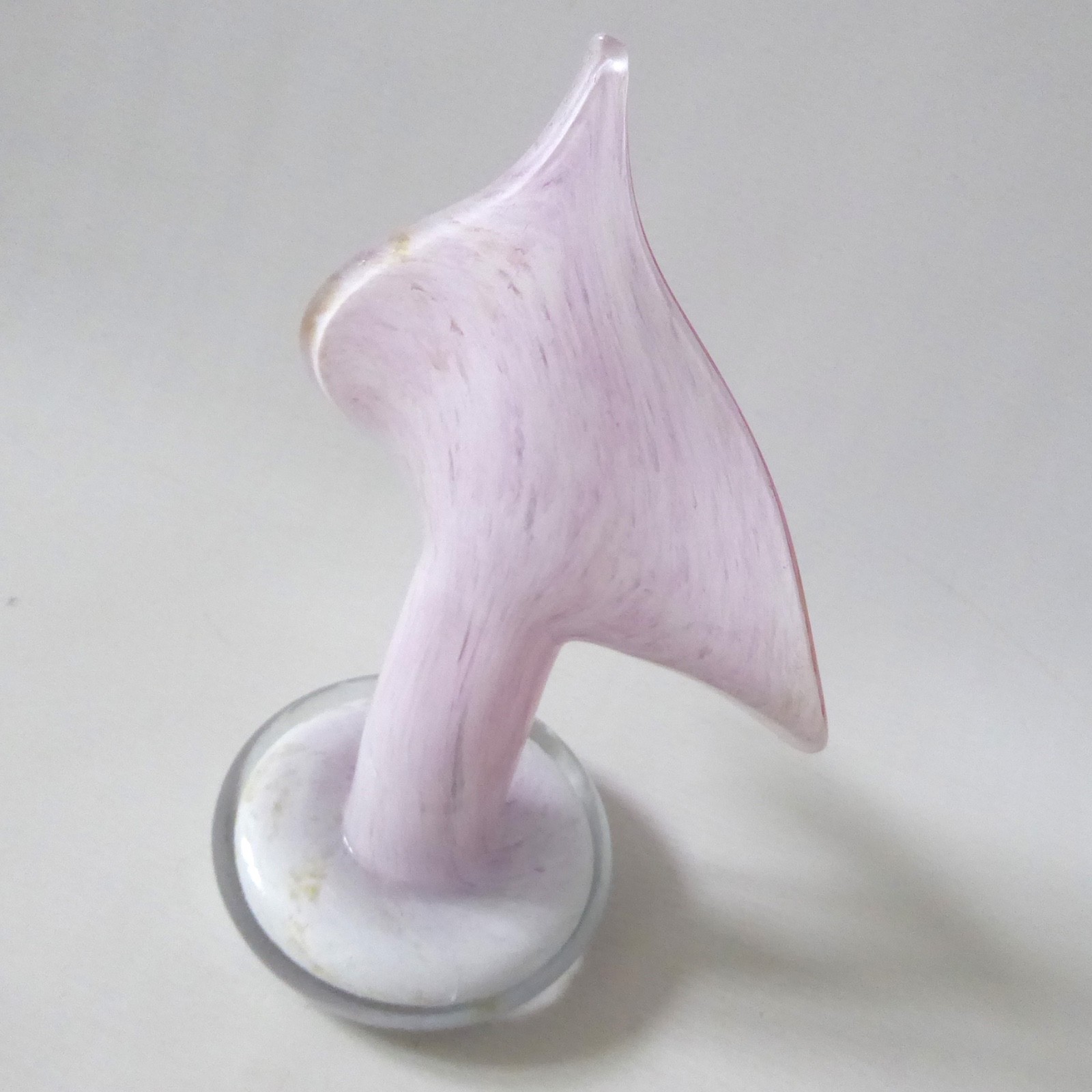 Alum Bay Isle of Wight Jack in the Pulpit art glass vase, pink & white vintage - Image 7