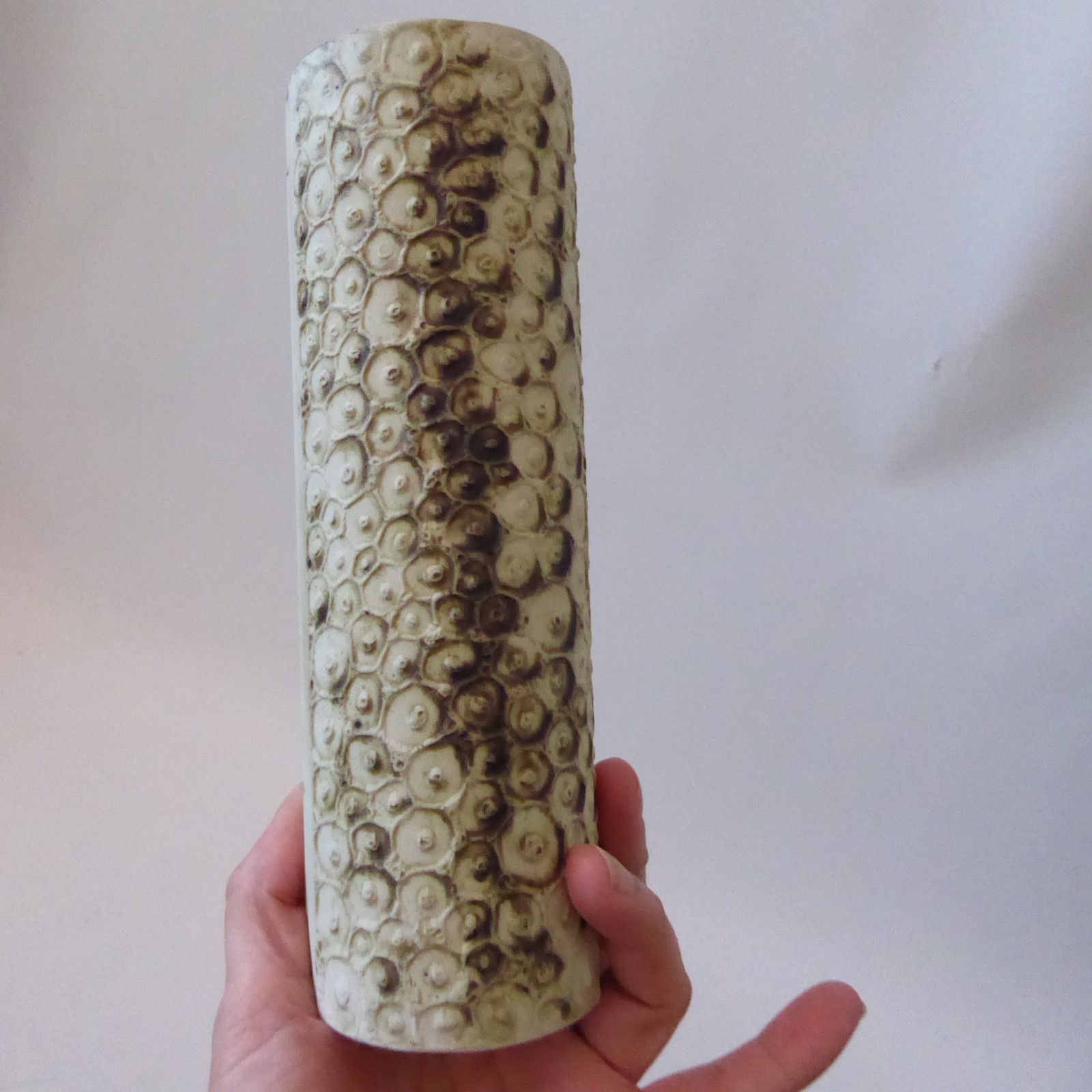 Carn Pottery cylinder 8" tall vase, John Beusmans. 1970s vintage retro. Circles - Image 7