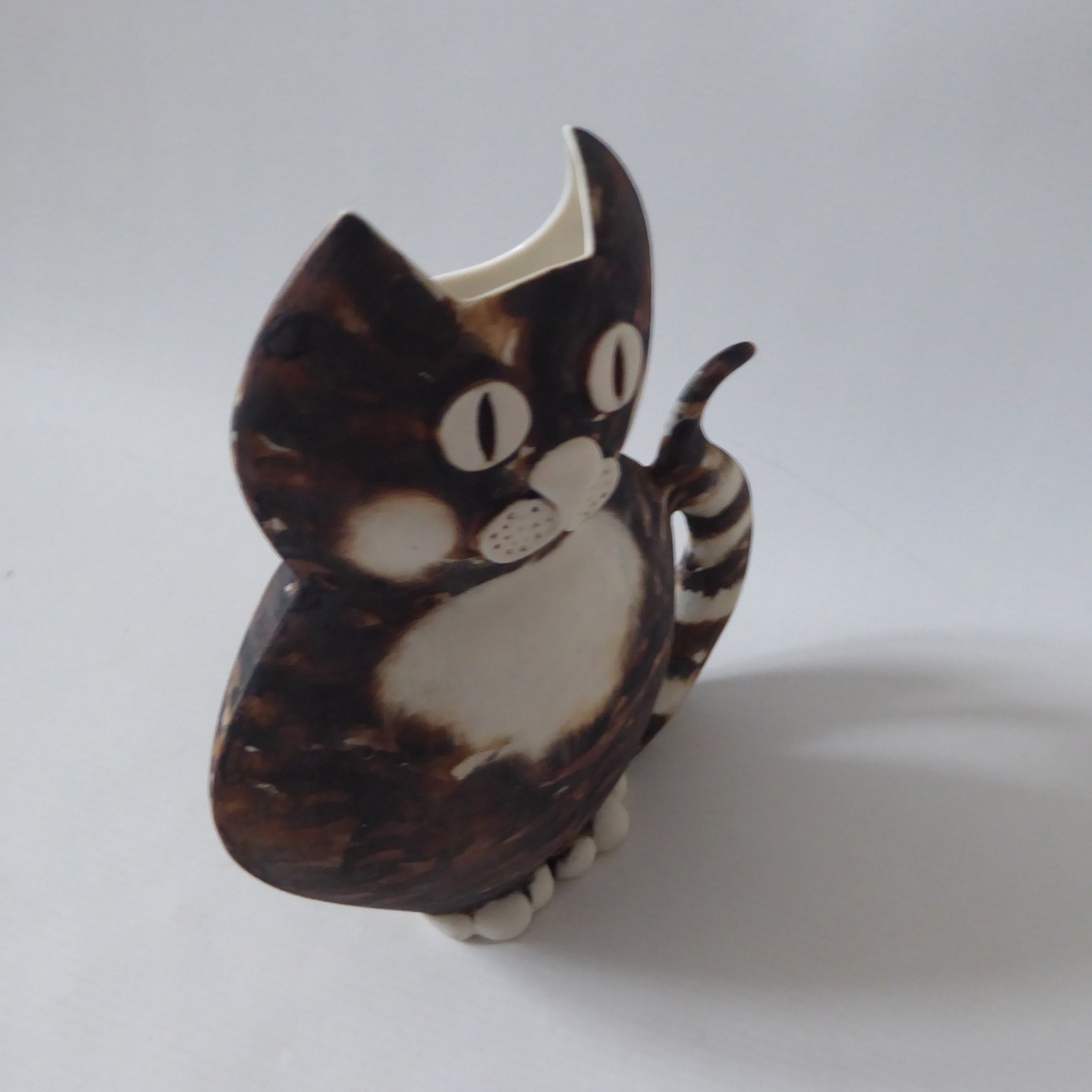 Dalton Pottery Scotland ceramic cat figurine vase, black brown white. 1990s - Image 5