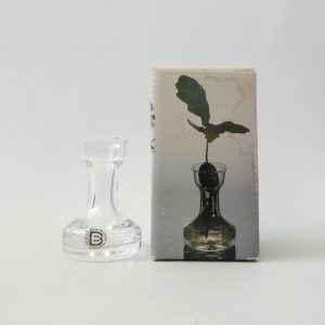 Dartington Frank Thrower FT338 tiny art glass acorn vase. 1980s boxed crystal