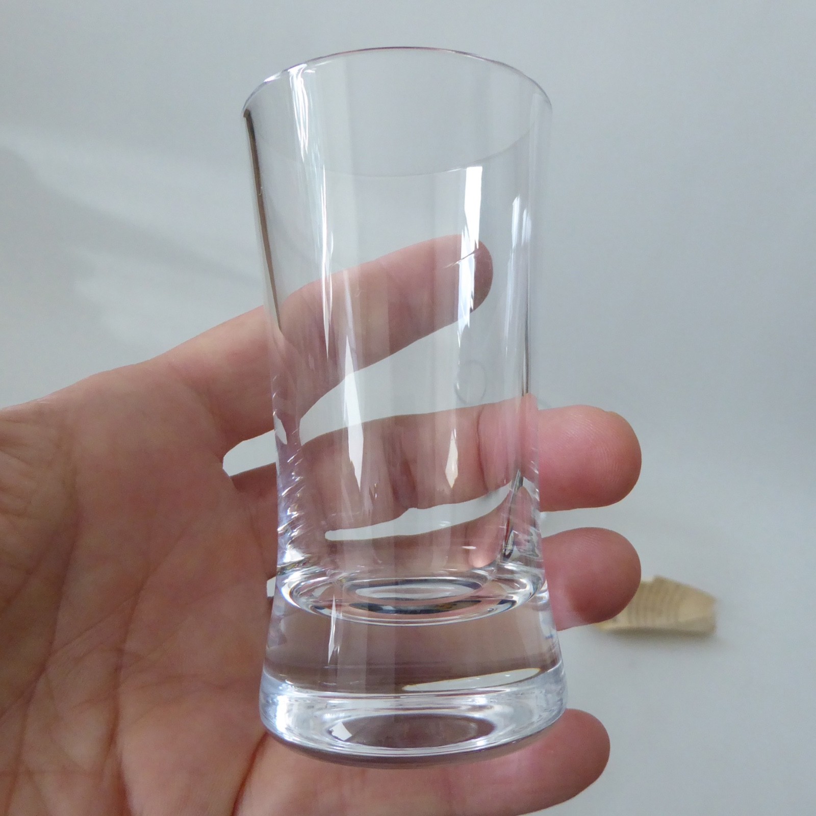 Dartington crystal glass pair handmade shot glasses. Vintage modernist 9cm, two - Image 4
