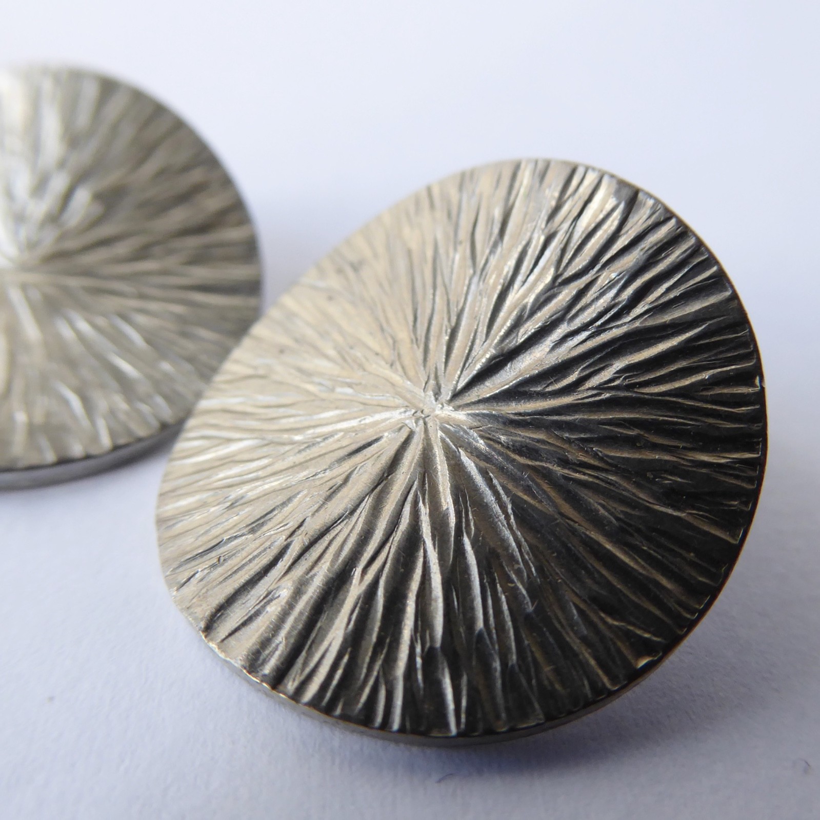 Jorgen Jensen 57A pewter clip-on earrings, Danish modernist sunburst vintage 60s - Image 3