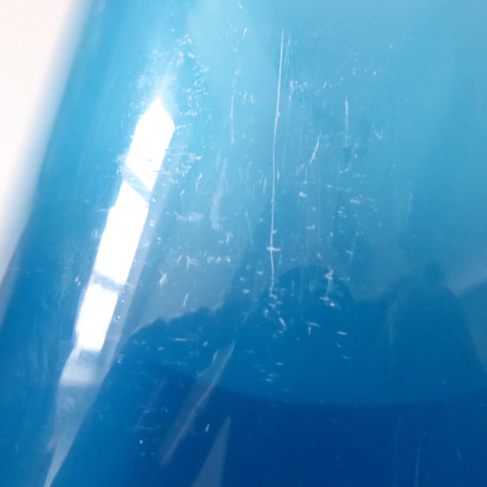 Large blue lucite perspex acrylic cylinder vase, cylinder frosted inner. Retro - Image 11