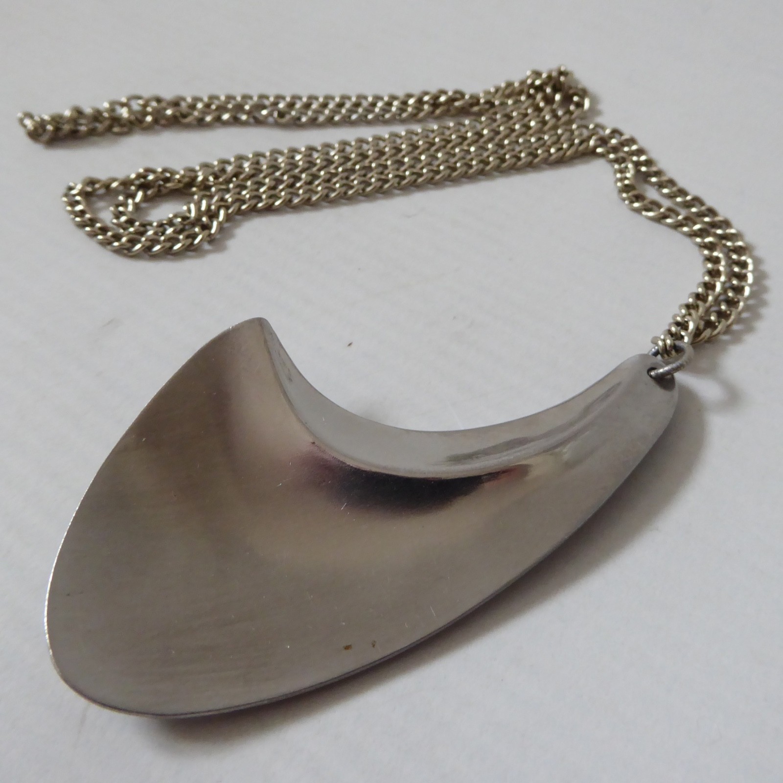 Modernist retro stainless steel vintage pendant necklace & blue abalone ring - Image 7