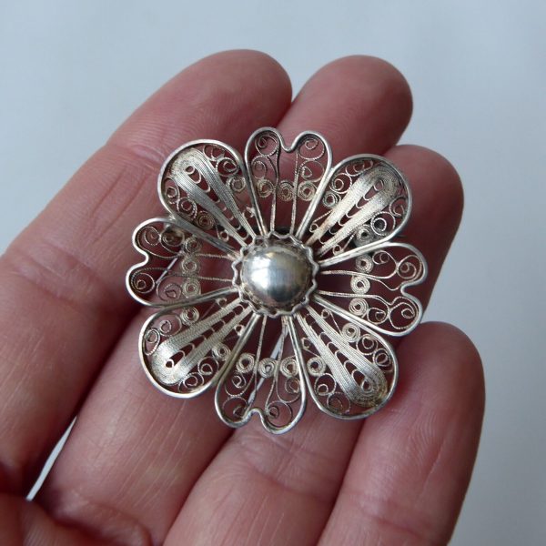 Norwegian filigree silver vintage brooch, signed 830S JFNI, round flower Scandi - Image 4
