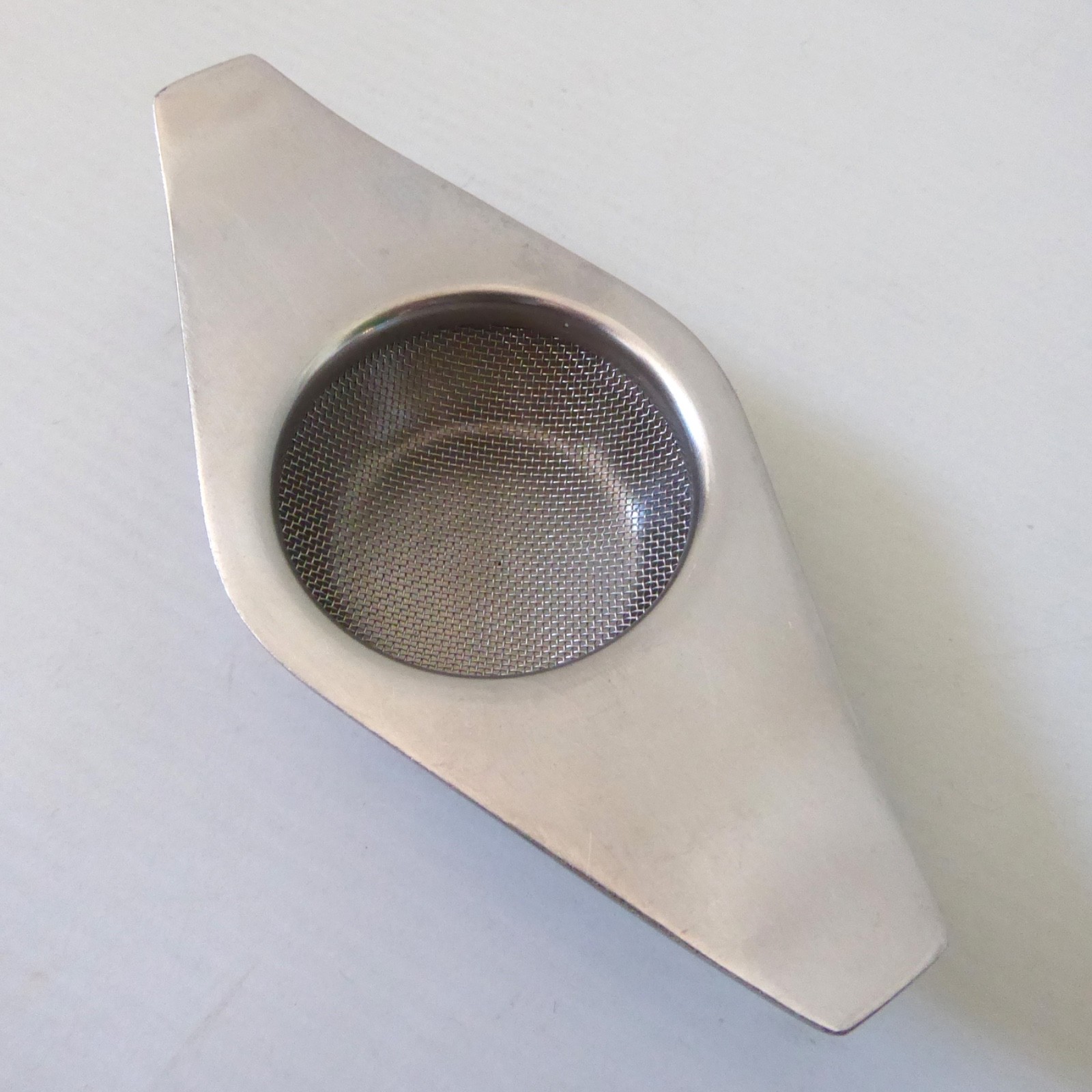 Old Hall Robert Welch Campden stainless steel tea strainer & dish, 60s modernist