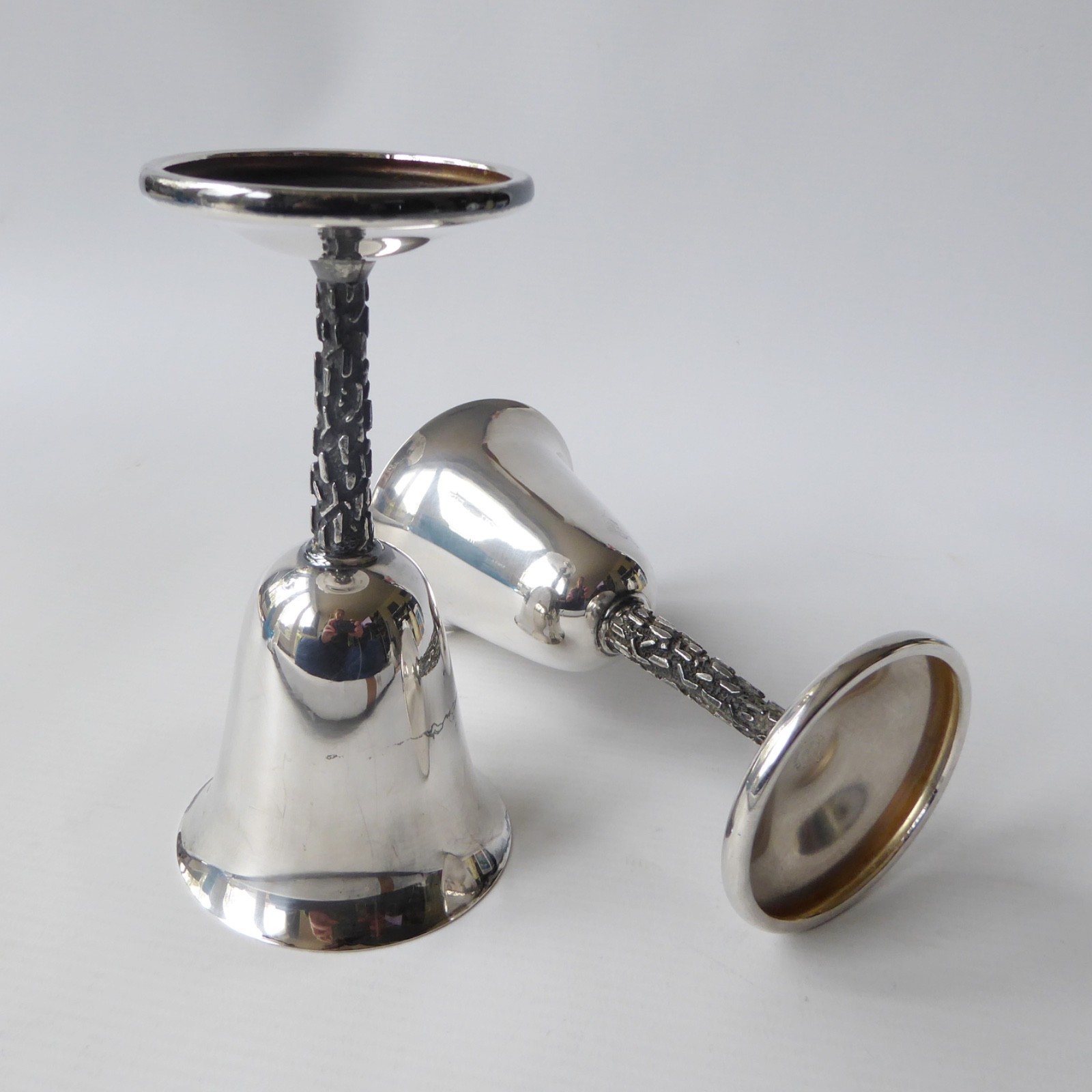 Pinder Bros. Sheffield pair silver plated goblets, 1960s mid century brutalist - Image 16