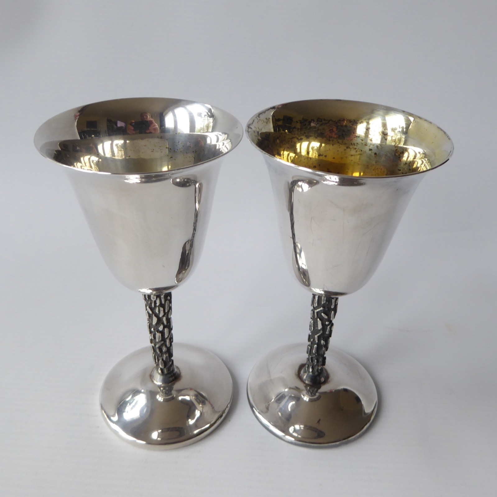 Pinder Bros. Sheffield pair silver plated goblets, 1960s mid century brutalist - Image 7