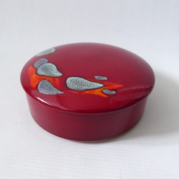 Poole Pottery Odyssey powder box, lidded red trinket dish. England, vintage 5" - Image 3