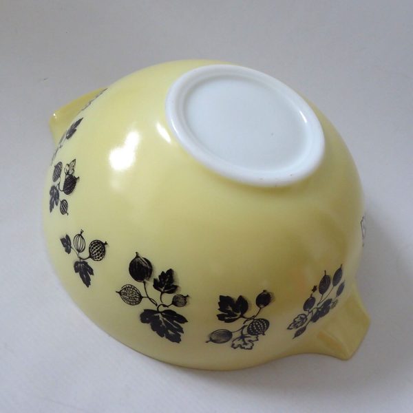 Pyrex JAJ Gooseberry large yellow mixing bowl. Vintage 1950s 444. No starflowers - Image 7