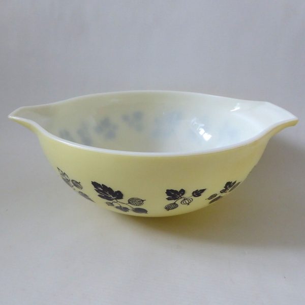 Pyrex JAJ Gooseberry large yellow mixing bowl. Vintage 1950s 444. No starflowers - Image 8