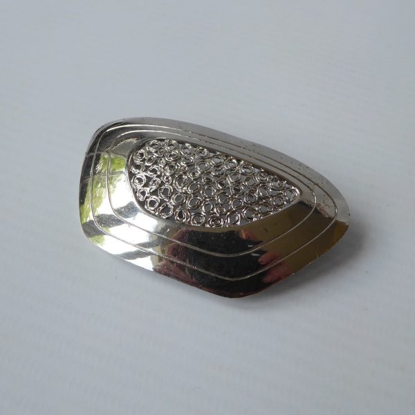 Retro 1960s/1970s shiny steel or silver tone large brooch, modernist asymmetric - Image 3