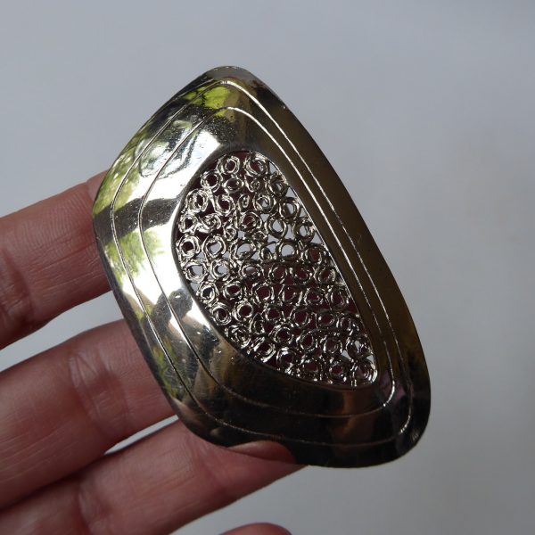 Retro 1960s/1970s shiny steel or silver tone large brooch, modernist asymmetric - Image 9