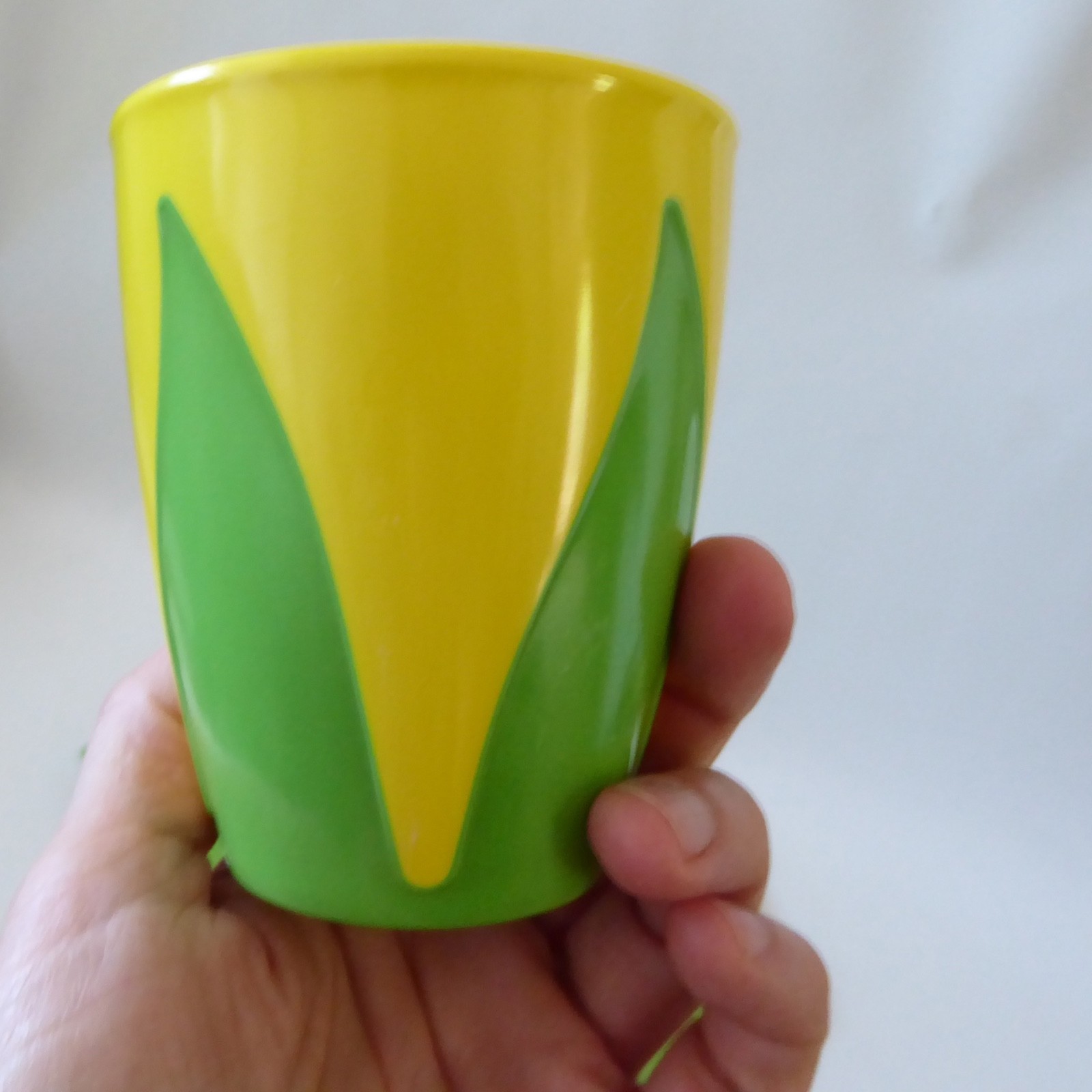 Robert Welch melamine kids lemon plate bowl, leaf tray & beaker. Green yellow - Image 12
