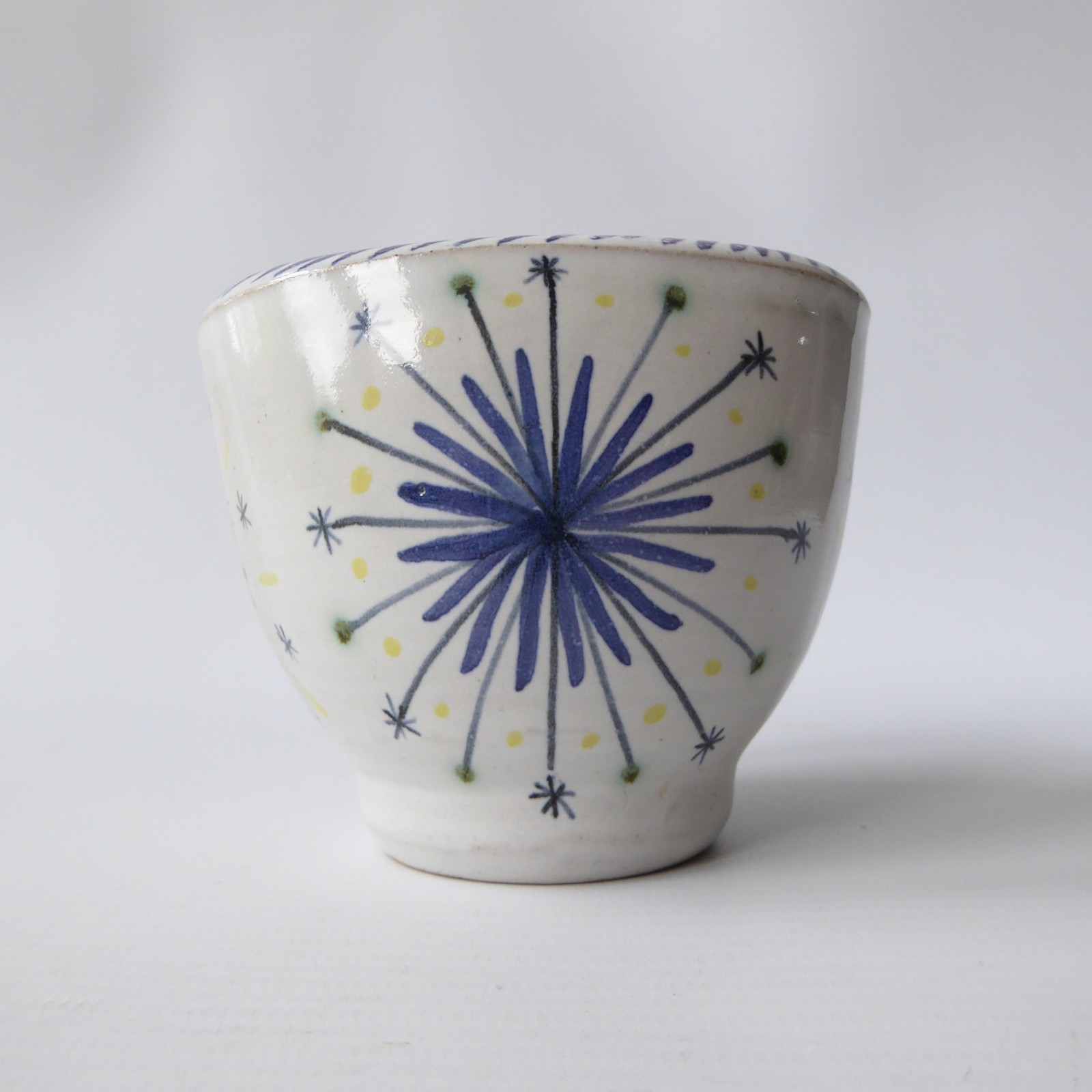Rye Pottery David Sharp blue star small vase. 1950s vintage pot beaker. Studio